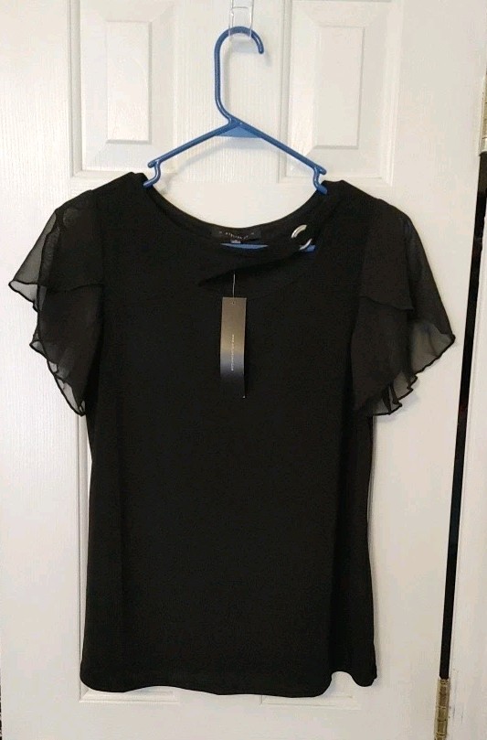 NWT Atelier 29 Top Black Short Sheer Sleeves Womens Medium Stretch Keyhole Shirt NWT Atelier 29 Top Black Short Sheer Sleeves Womens Medium Stretch Keyhole Shirt