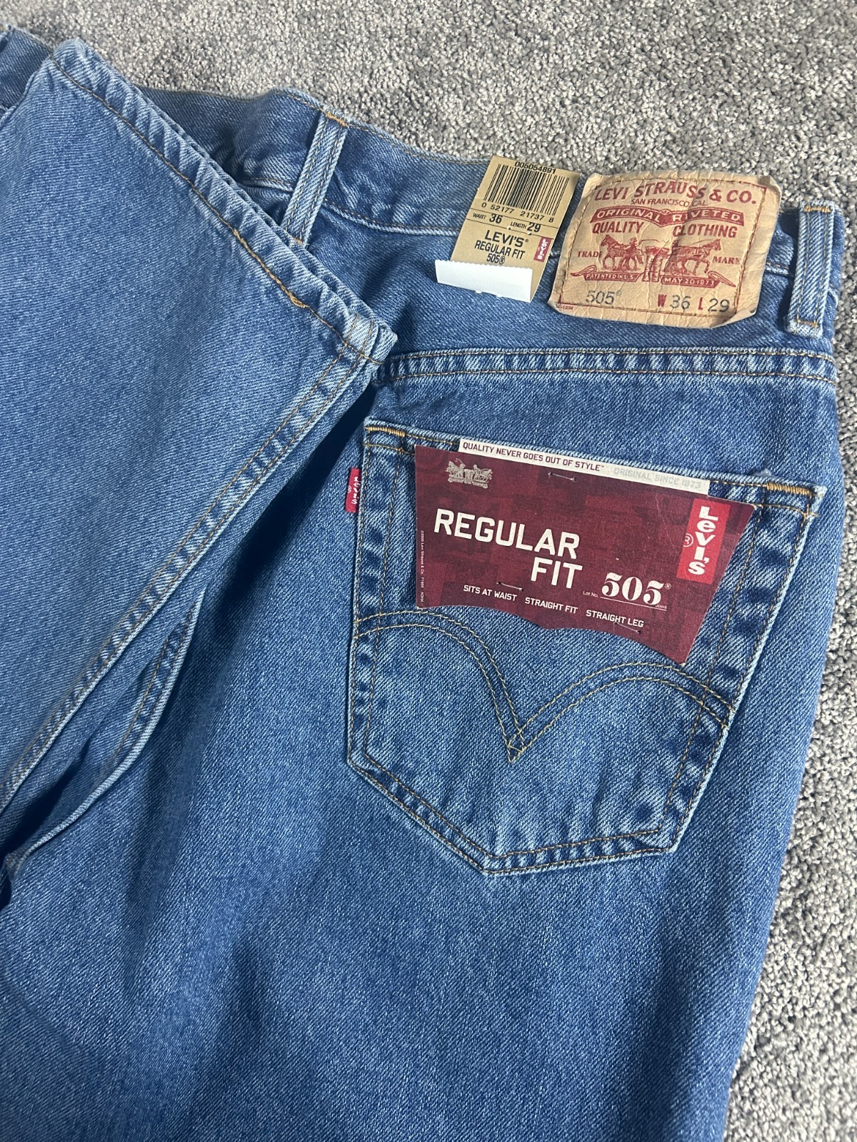 Vintage Deadstock NWT Y2K Levis 505 Denim Jeans 36x29 Regular Fit Mid Wash