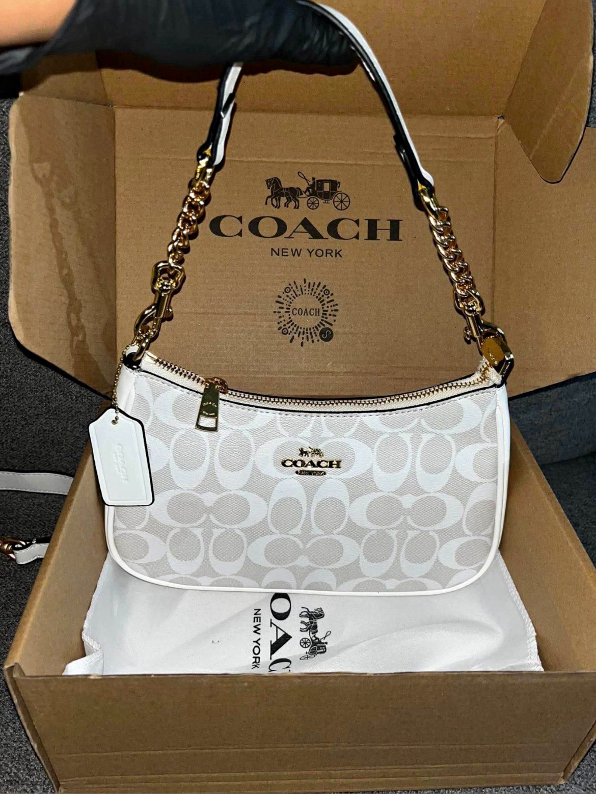 Coach Nolita Signature Logo White/Beige Zip Shoulder Bag Gold Chain Strap Small Coach Nolita Signature Logo White/Beige Zip Shoulder Bag Gold Chain Strap Small