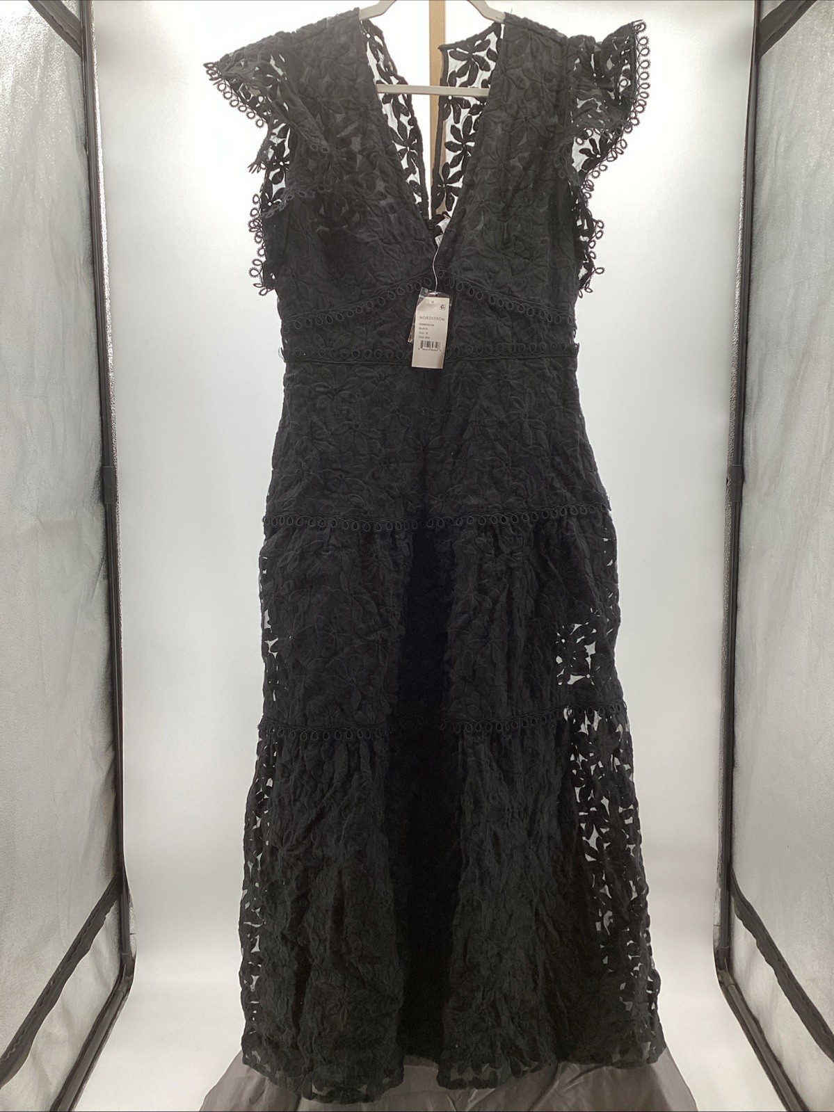 59. Lost + Wander Madonna Blossom Organza Midi Dress Size Medium New & Imperfect