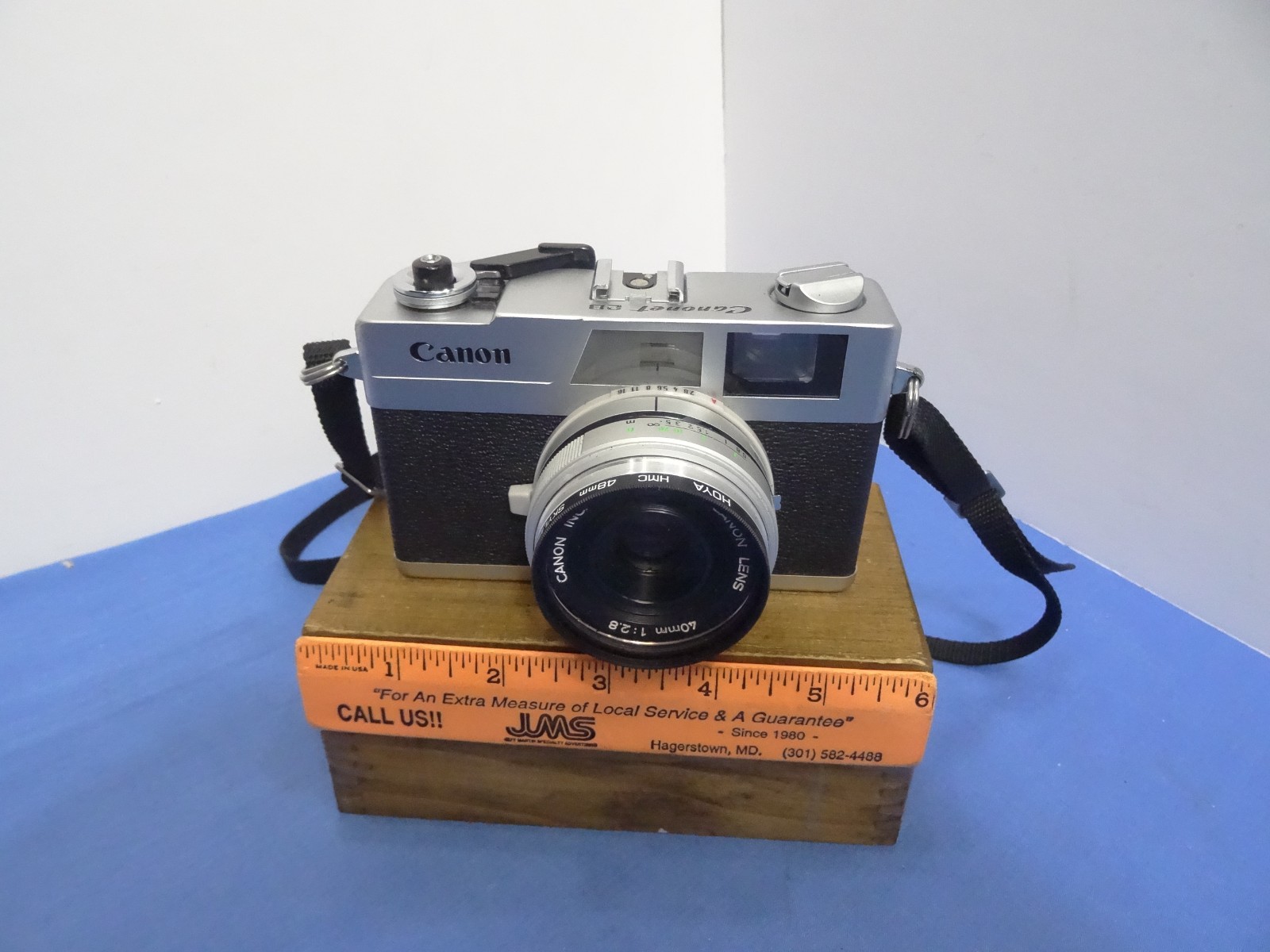 Canon Canonet 28 film camera with 40mm 2.8 lens Canon Canonet 28 film camera with 40mm 2.8 lens