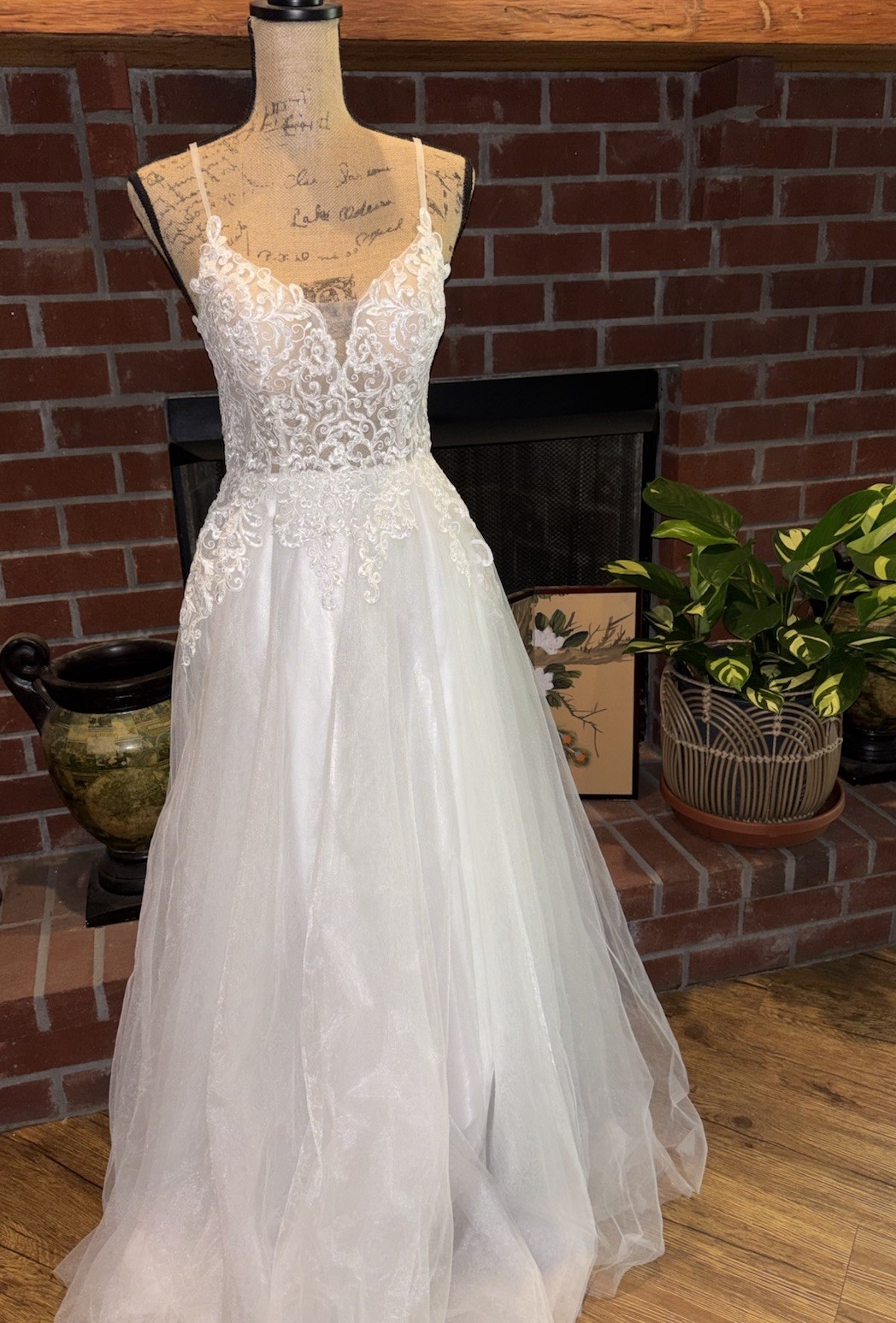 NEW Lulus White Ivory Beaded Lace Wedding Dress Maxi Gown Sz 4 Bridal Princess