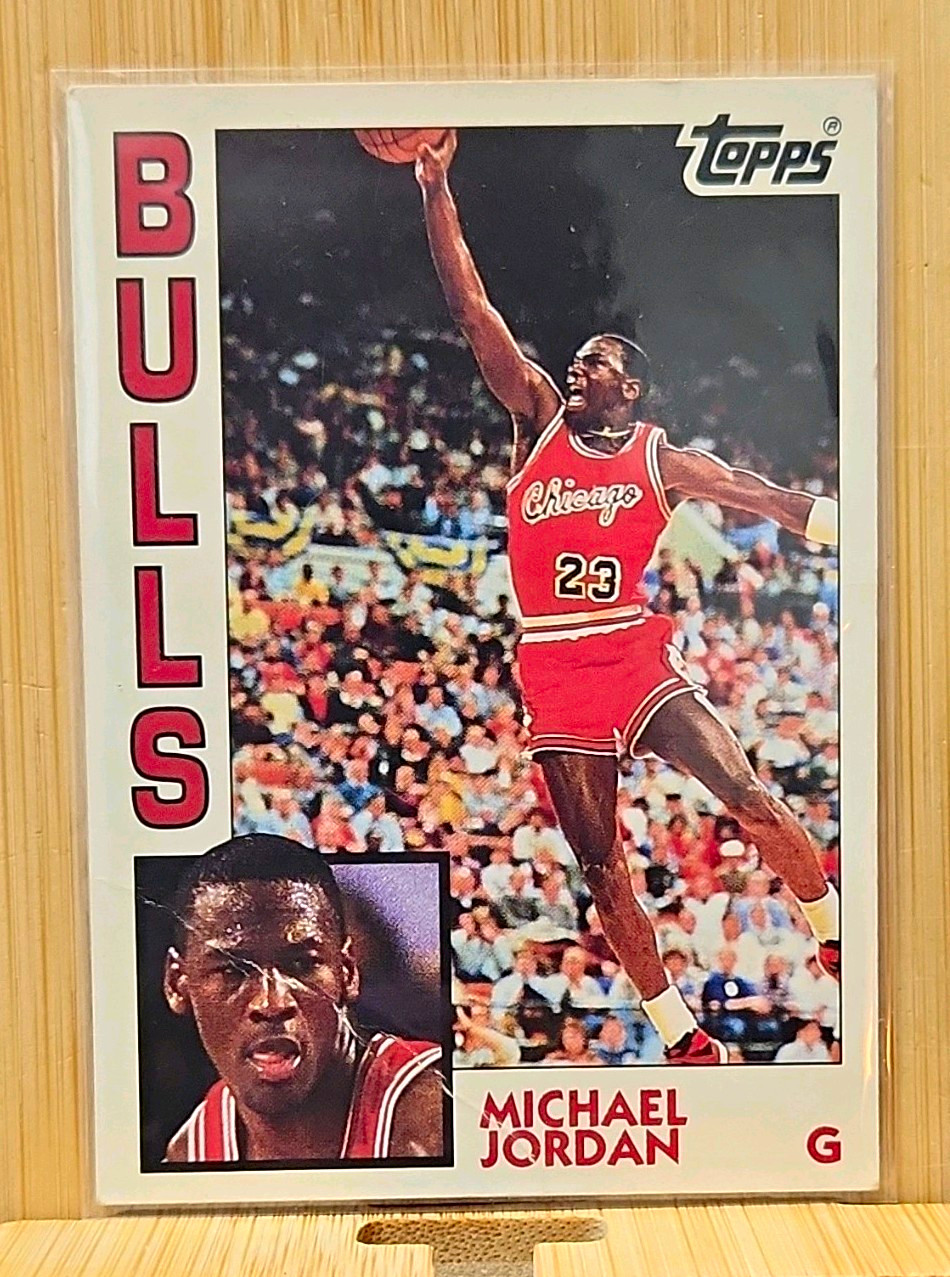 Topps 1992-93 Topps Archives Michael Jordan Chicago Bulls #52 Has A Crease.