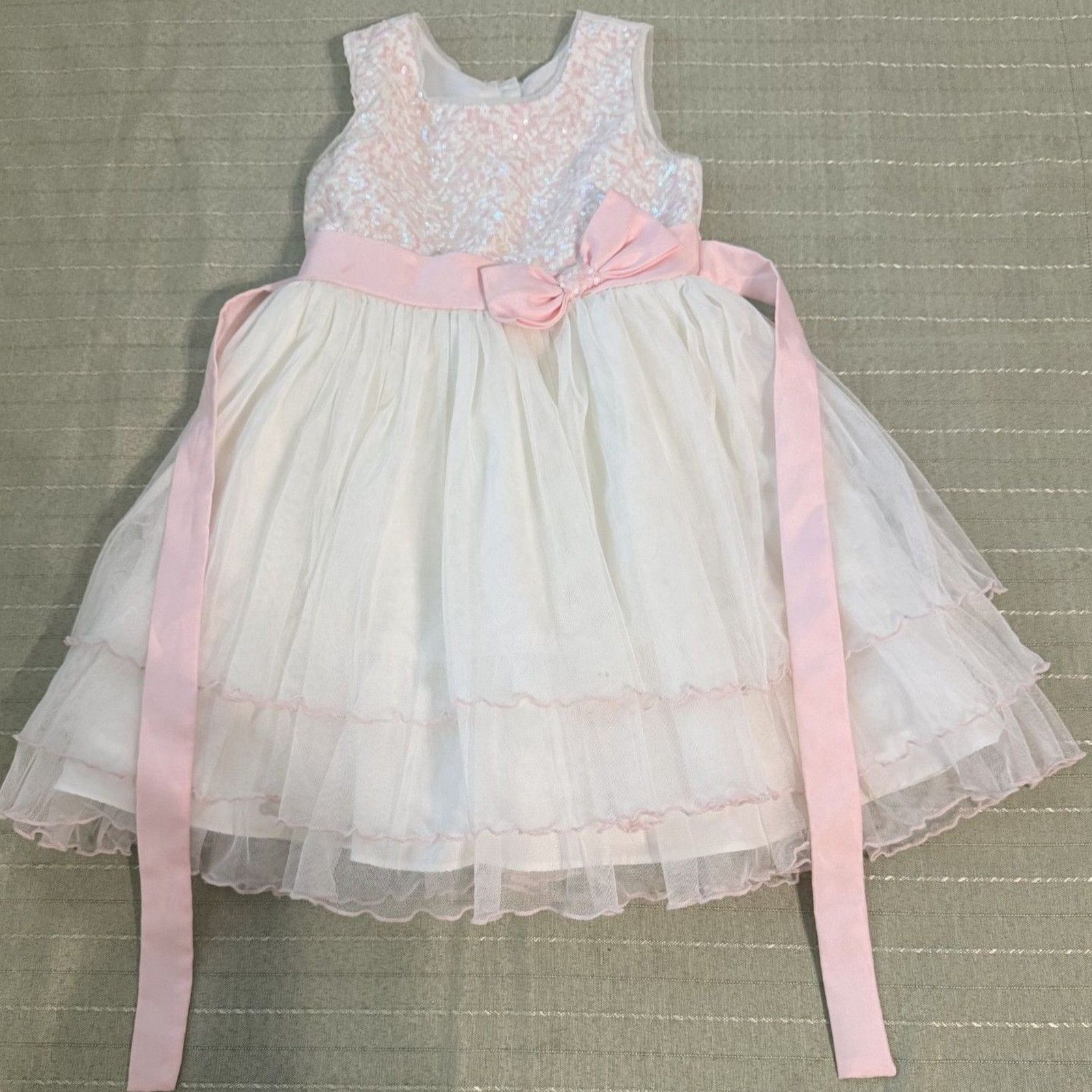Jona Michelle Dress size 6 decoration at the top Jona Michelle Dress size 6 decoration at the top