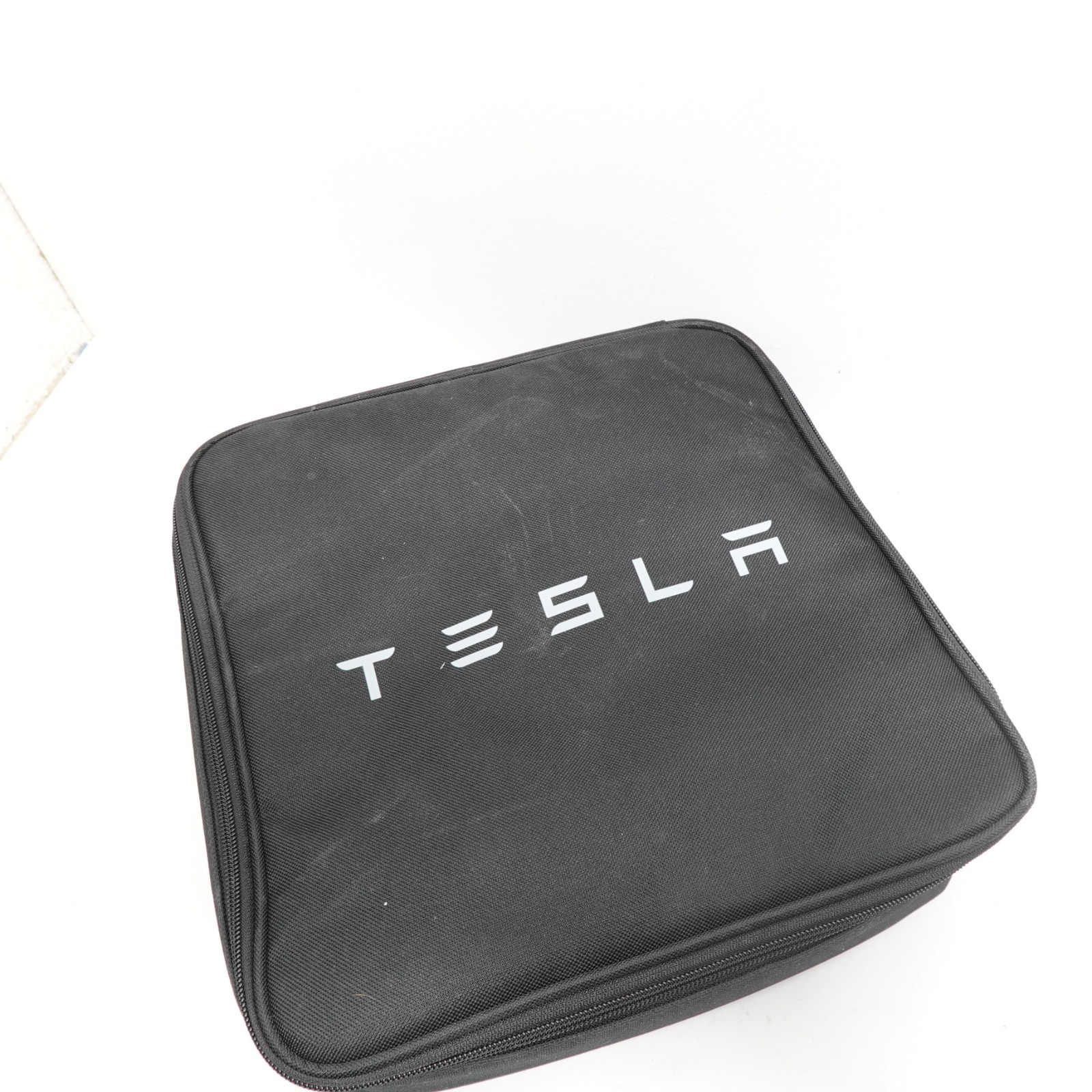 Tesla Gen 2 Mobile Connector EV Charger 32A 1937825-00-D Model S 3 X Y Bag