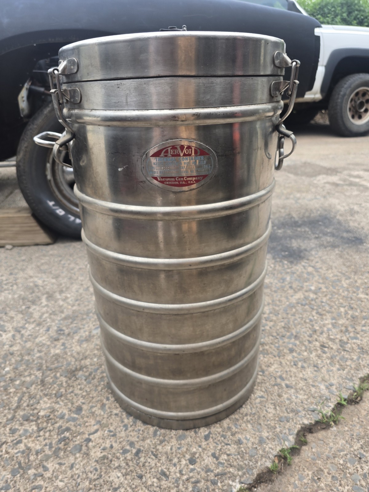 Vintage Retro AerVoid MODEL 101 STAINLESS THERMAL FOOD CARRIER HOT OR COLD USA Vintage Retro AerVoid MODEL 101 STAINLESS THERMAL FOOD CARRIER HOT OR COLD USA