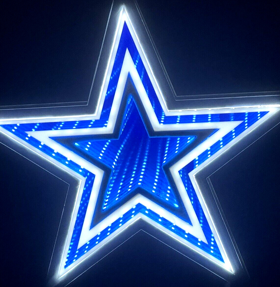 Dallas Cowboys / 3D LED Infinity Logo Light / Authentic NFL / NIB Reg $85 Dallas Cowboys / 3D LED Infinity Logo Light / Authentic NFL / NIB Reg $85