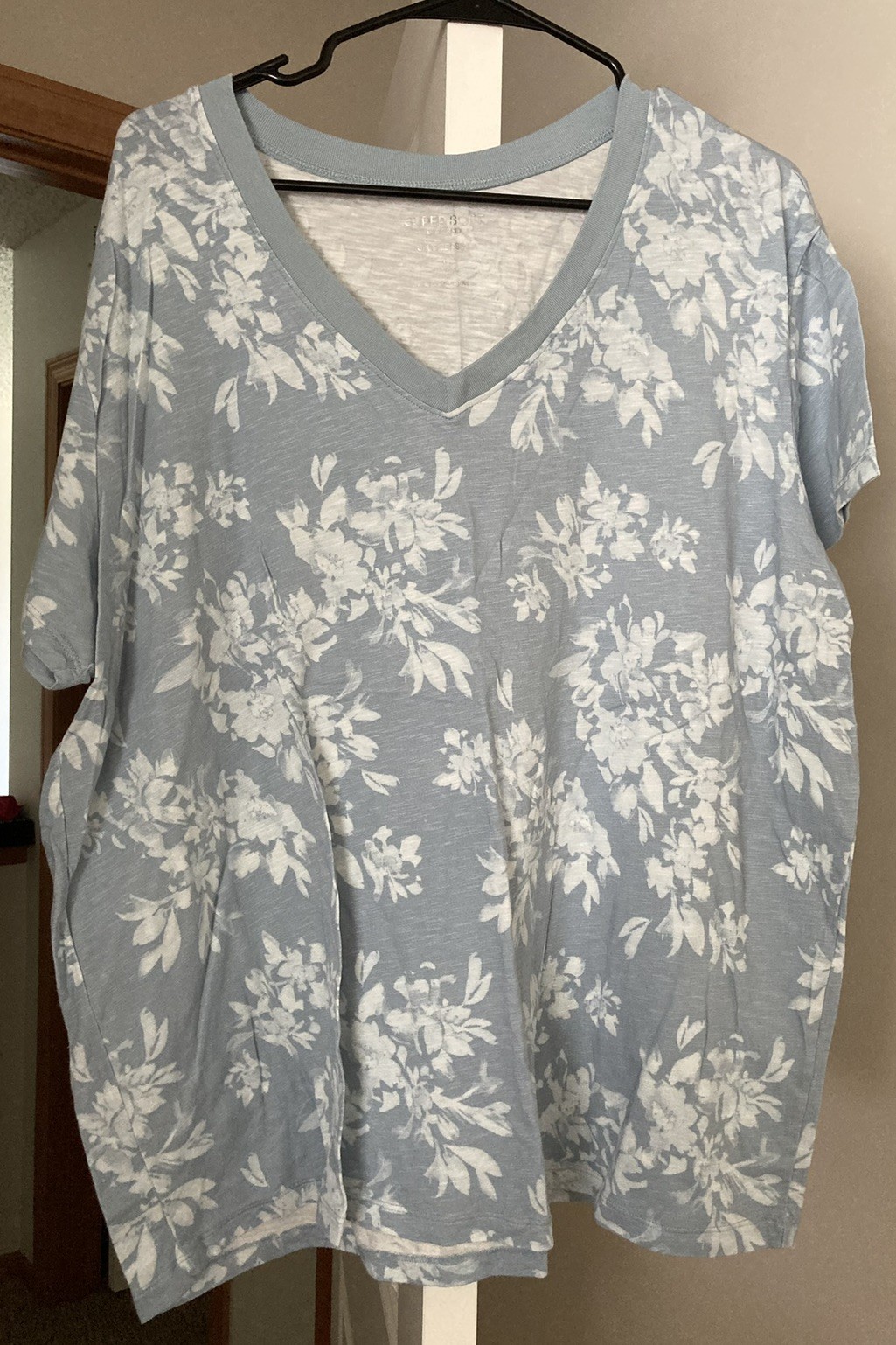 New Torrid Black Floral Sub Top Tee Women’s Size 1 14/16