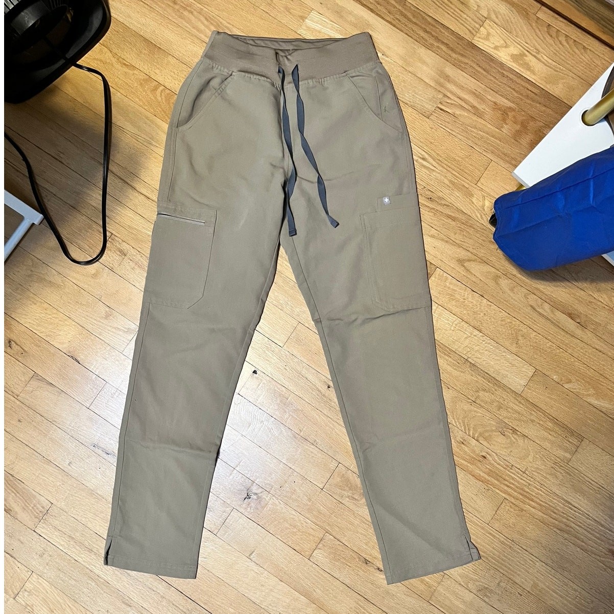 Figs Yola High-Rise Slim Scrub Pant