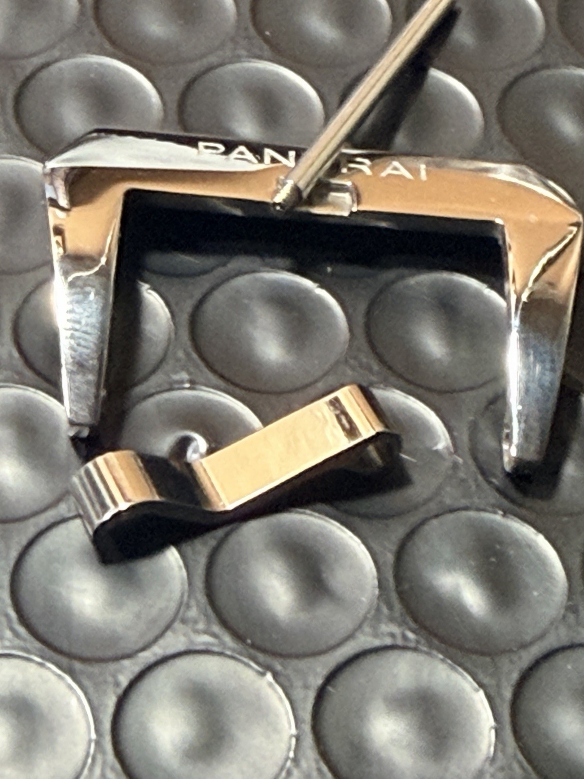 NEW For PANERAI WATCH POLISHED STAINLESS STEEL TANG BUCKLE 22MM PAV00625 NEW For PANERAI WATCH POLISHED STAINLESS STEEL TANG BUCKLE 22MM PAV00625