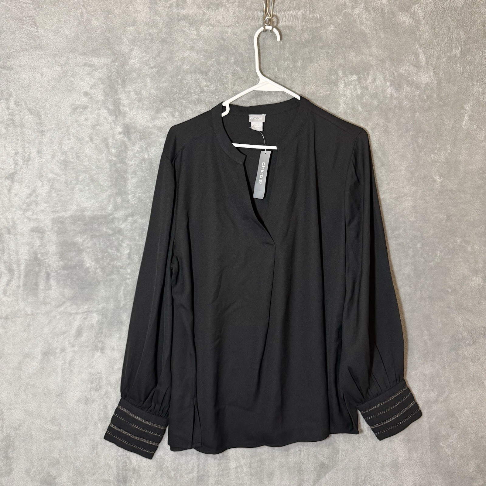 NWT Chico\'s Chain Cuff Blouse 3 Black Textured Crepe Long Sleeve Size 16/18 Top