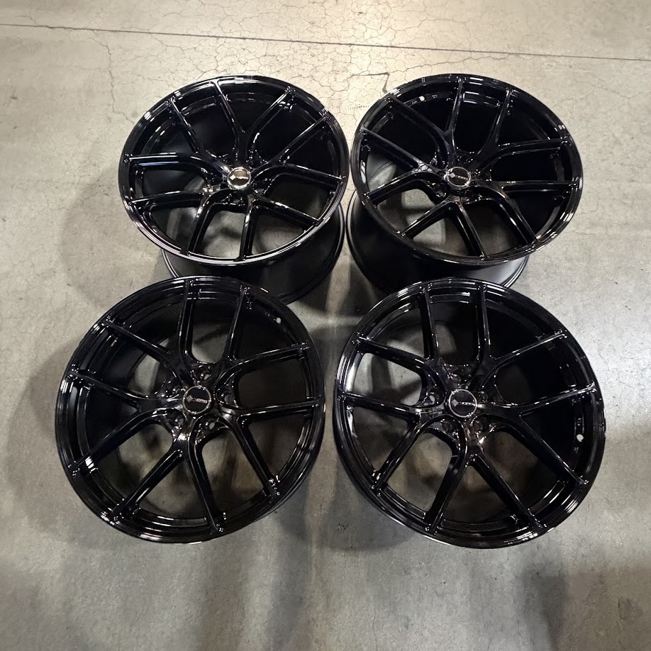 Used 20x9/20x10.5 Vors TR88 5x114.3 35/38 73.1 Gloss Black Wheels set-4 Used 20x9/20x10.5 Vors TR88 5x114.3 35/38 73.1 Gloss Black Wheels set-4