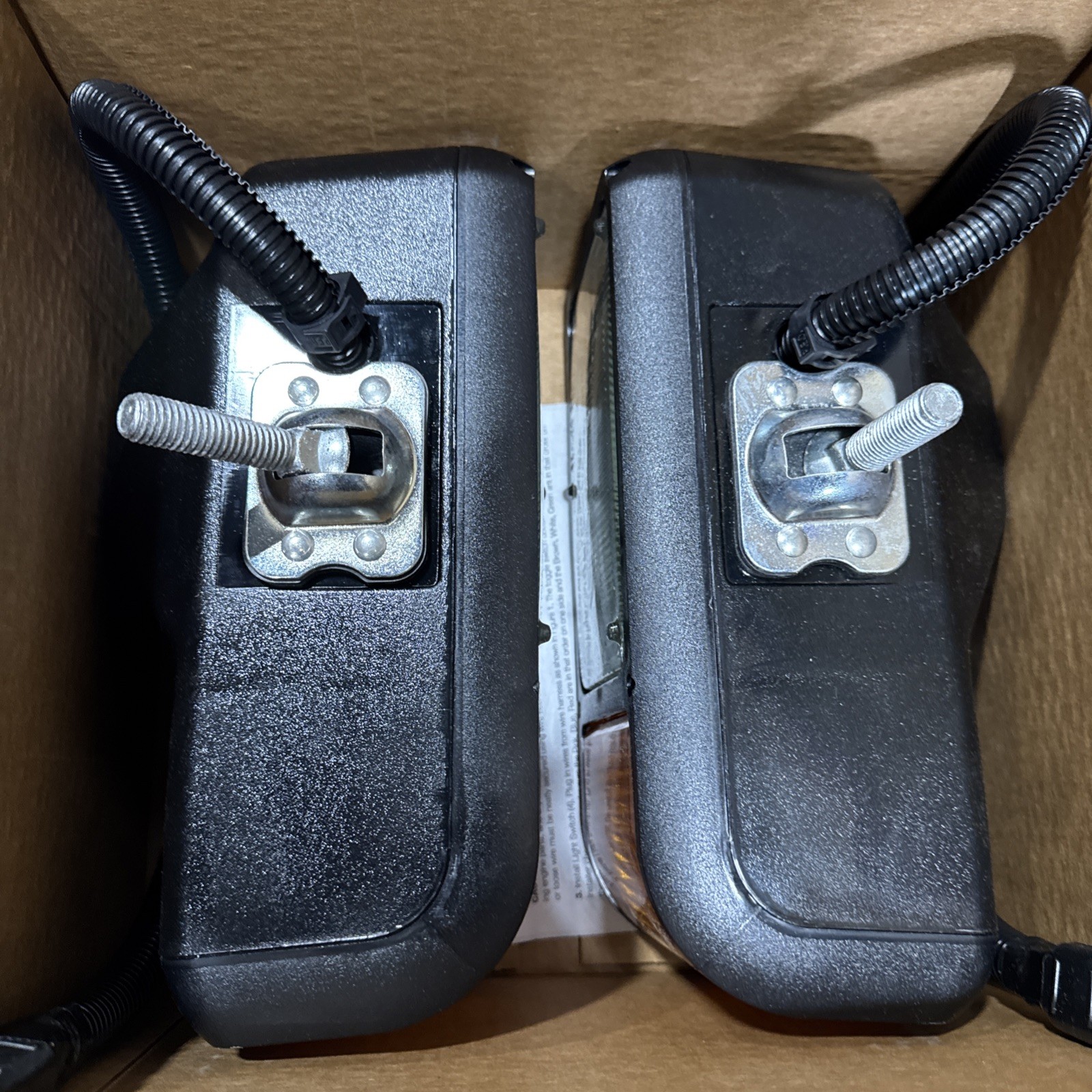 2x Truck-Lite 80888 Economy Snow Plow/ATL Lights  ONLY, NO Hardware HARNESS WIRE