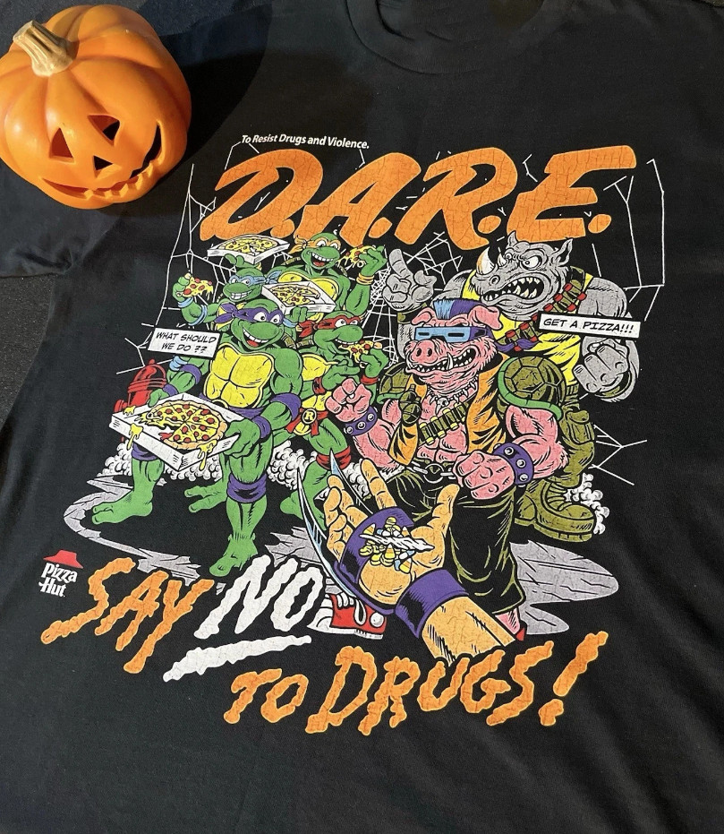 TMNT D.A.R.E. Halloween T-Shirt Vintage Design Graphic T-Shirt TMNT D.A.R.E. Halloween T-Shirt Vintage Design Graphic T-Shirt