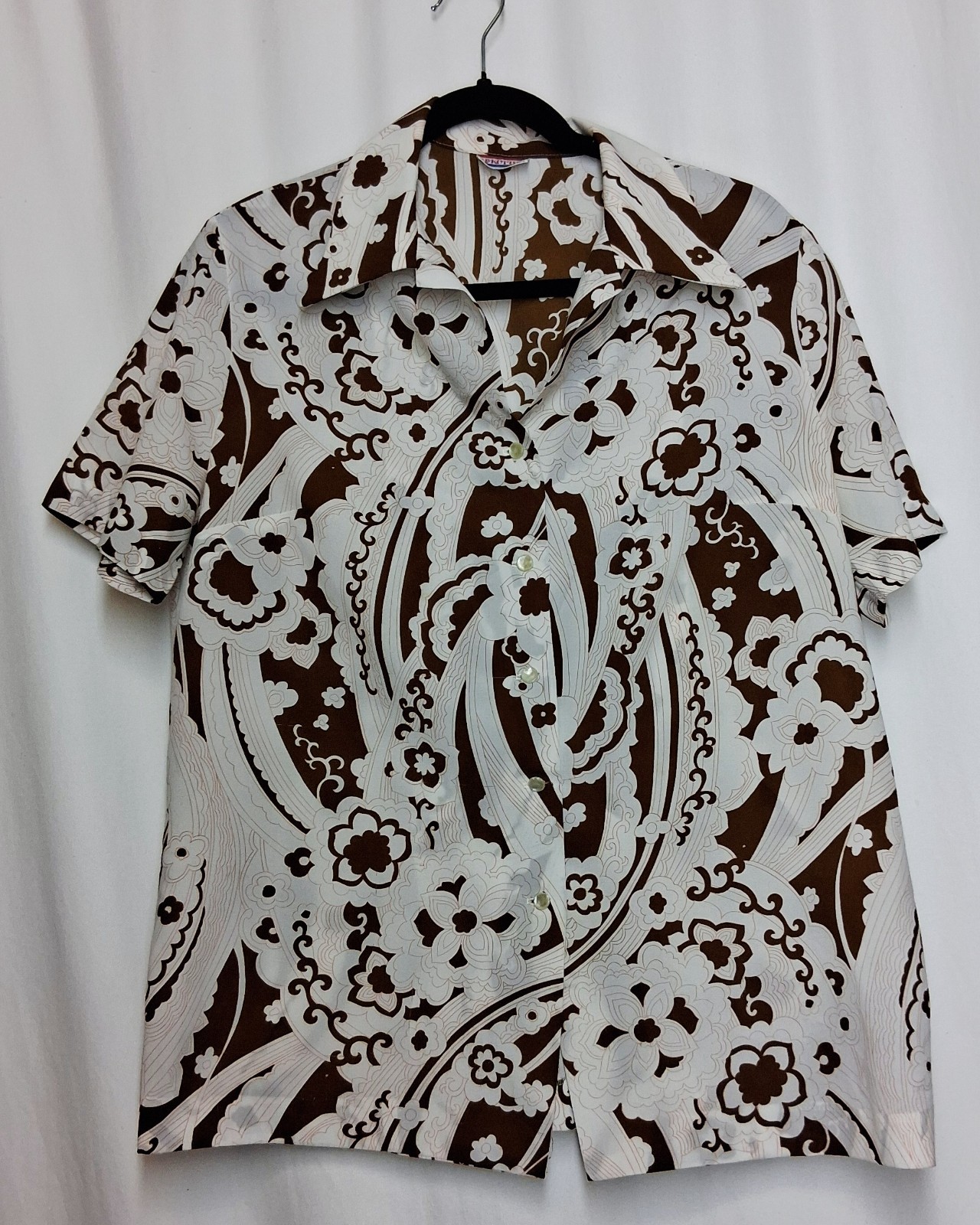 Vintage 1970s Pykettes Mod Floral Short-Sleeve Camp Blouse