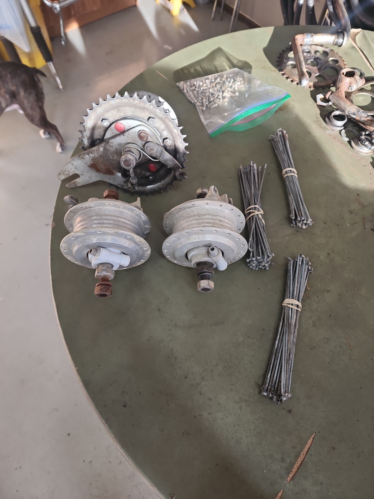 LOT OF 3 PUCH MAGNUM MAXI 17 INCH WHEEL HUBS 2 FRONT 1 REAR WITH SPROCKETS L$$K