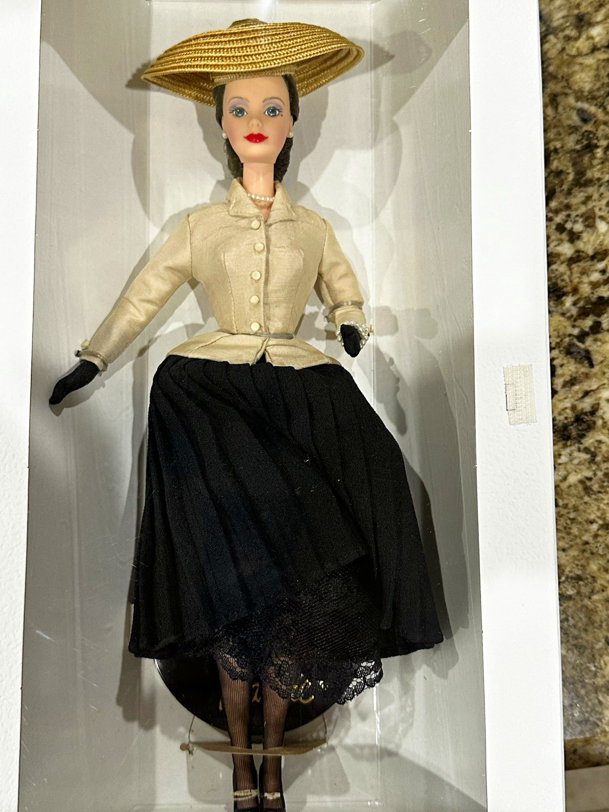 Mattel Christian Dior Paris Barbie Collector Edition 1996 NRFB #16013