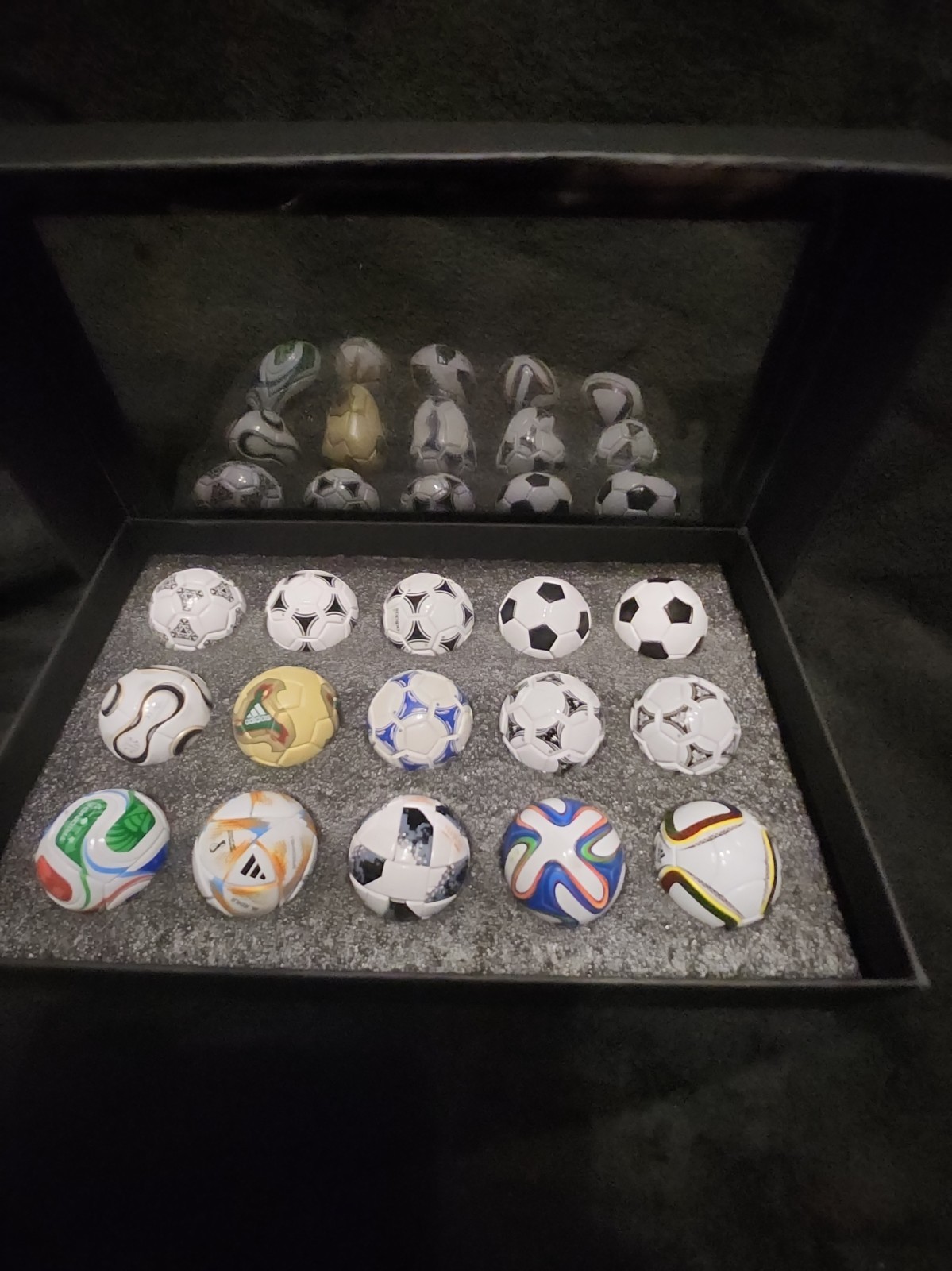adidas Historical World Cup Mini Ball Set adidas Historical World Cup Mini Ball Set