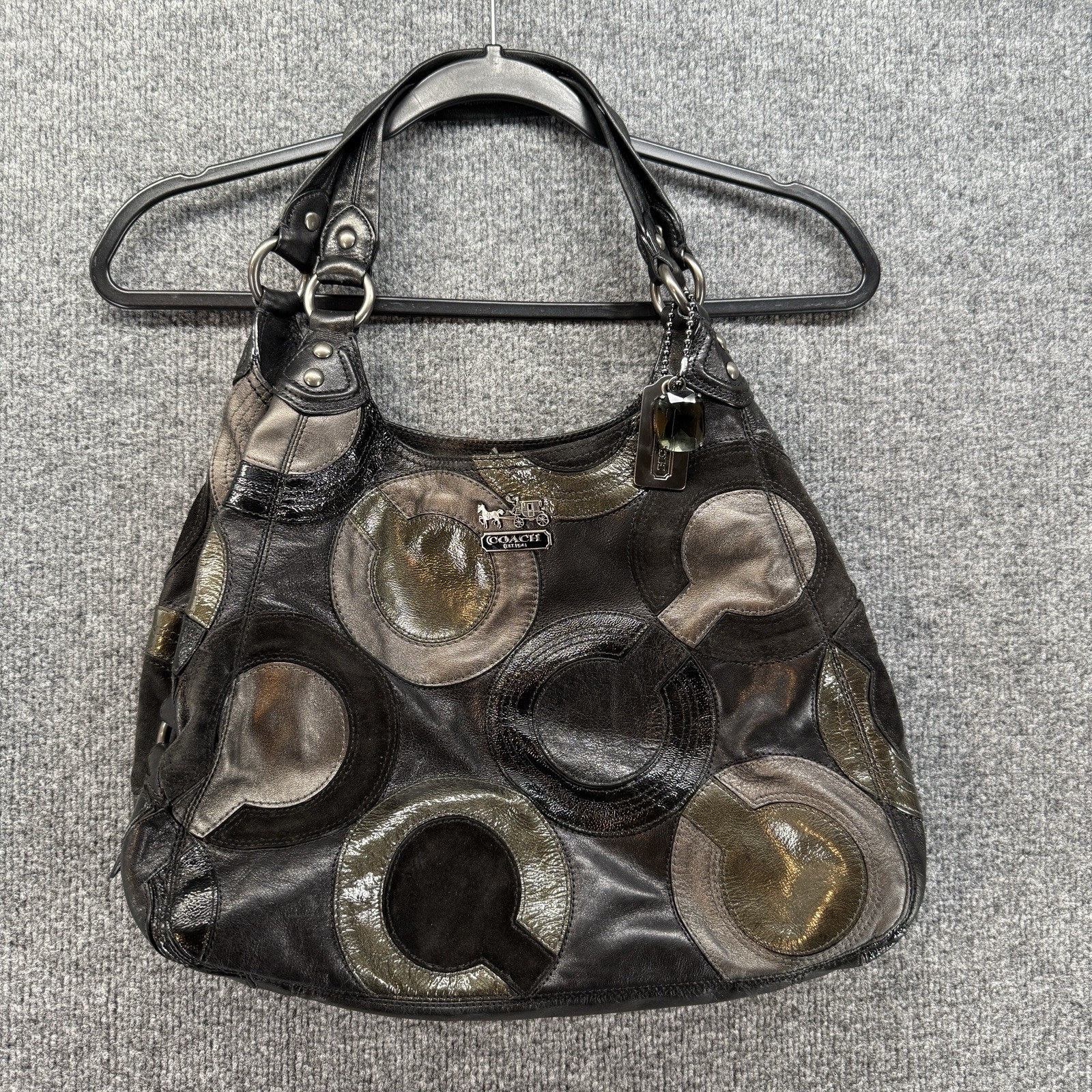 Vintage Y2K Coach Shoulder Bag Inlaid Op Art C Logo Black Leather 90s Hobo Purse Vintage Y2K Coach Shoulder Bag Inlaid Op Art C Logo Black Leather 90s Hobo Purse
