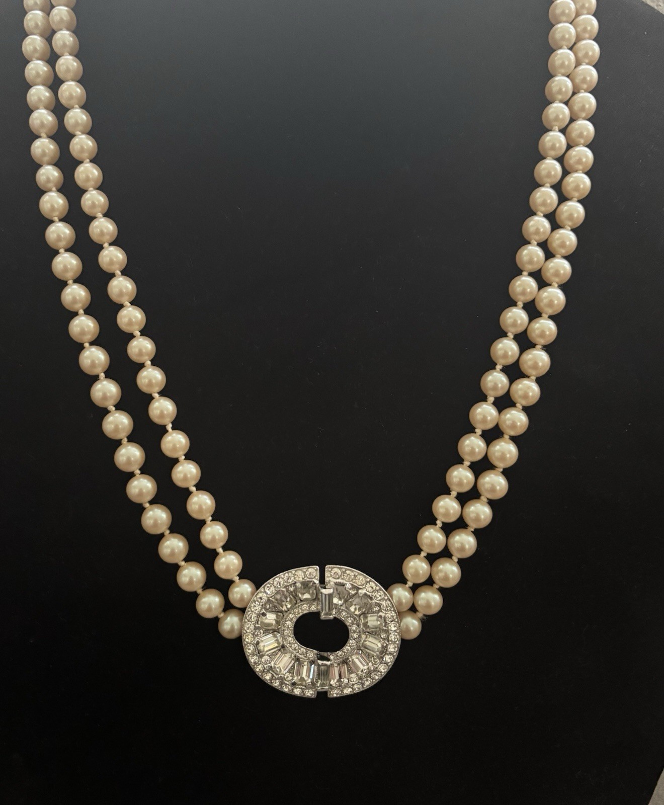 Elegant Eisenberg Ice Double Strand Luminous Faux Pearl Necklace w/Rhinestones Elegant Eisenberg Ice Double Strand Luminous Faux Pearl Necklace w/Rhinestones