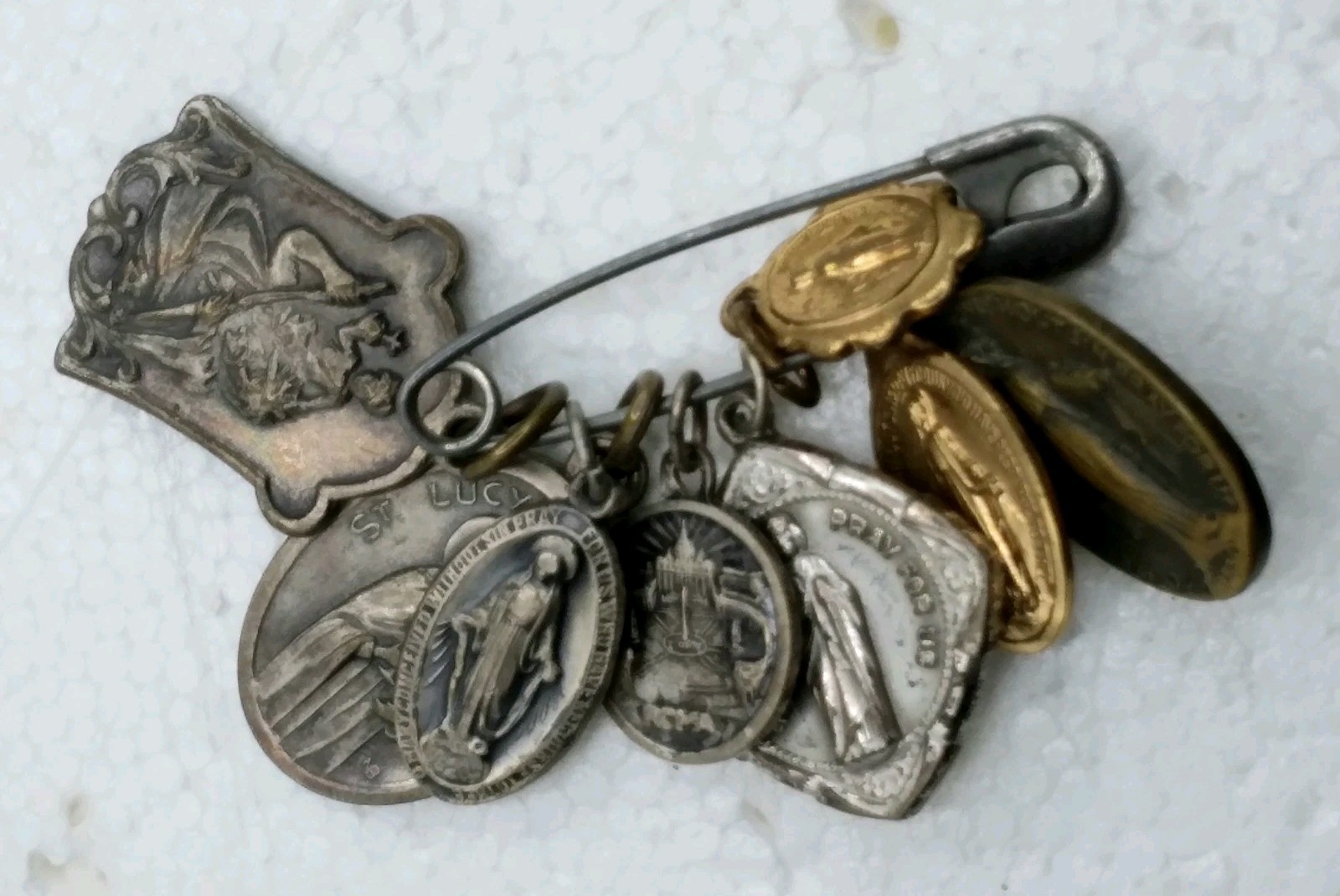 Vtg 8 Pc Christian Religious Medal Pendant Lot  Virgin Mary, Pope, Saints