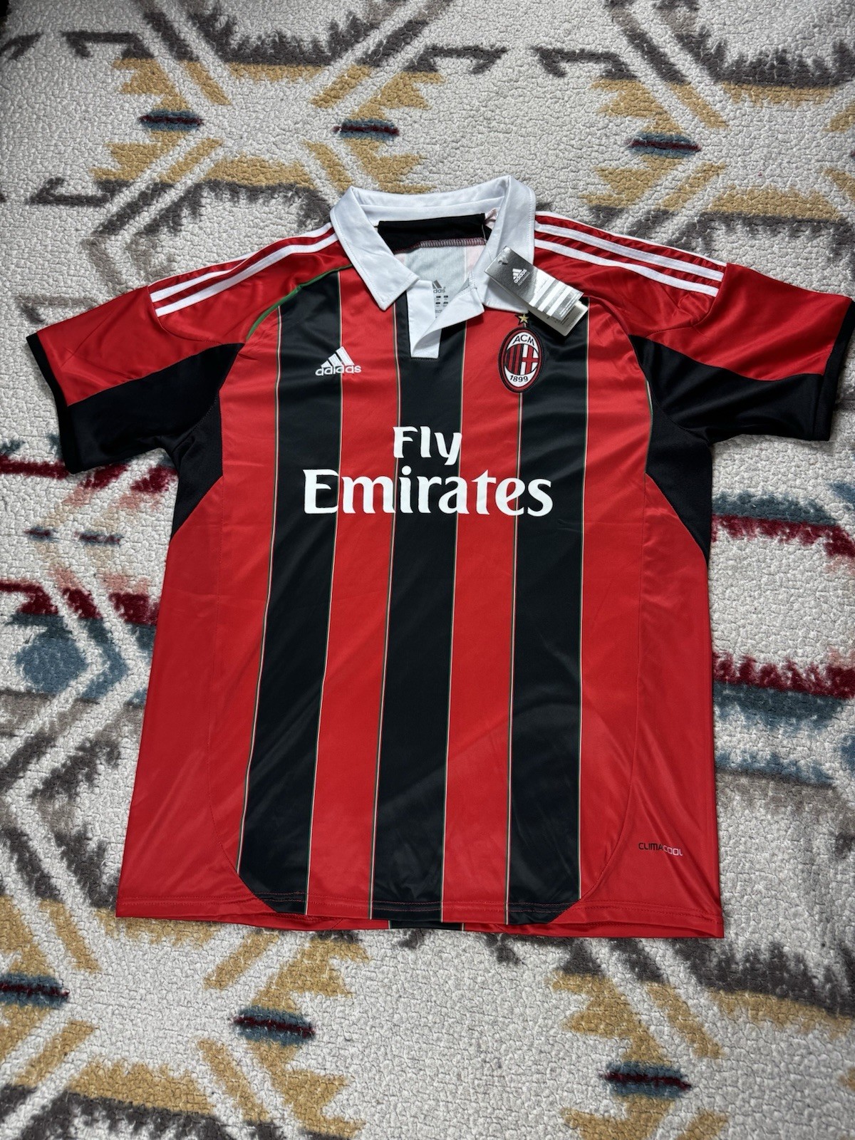 NWT AC Milan Fly Emirates Home Fans Version  Soccer Jersey (Read Description)