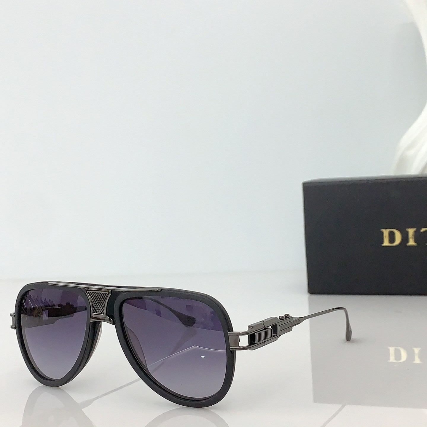 DITA DTS460 Sunglasses 56-18-137 DITA DTS460 Sunglasses 56-18-137