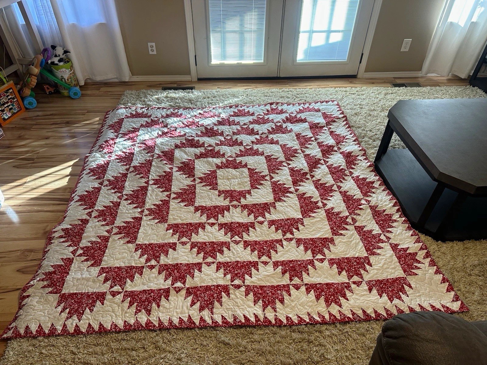 Vintage Red & White Delectable Mountains Quilt 87x84 Vintage Red & White Delectable Mountains Quilt 87x84