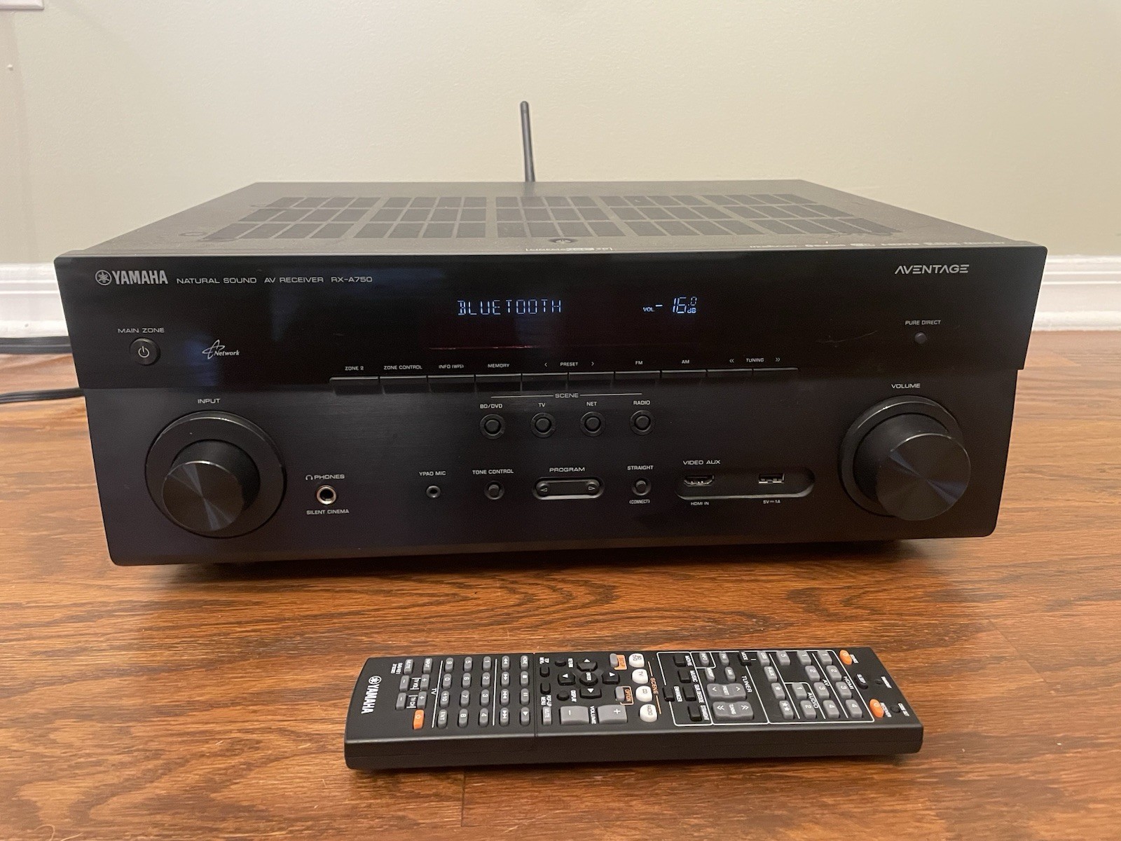 Yamaha RX-A750 AVENTAGE 7.2 Channel A/V Receiver Audio HDMI Bluetooth Yamaha RX-A750 AVENTAGE 7.2 Channel A/V Receiver Audio HDMI Bluetooth