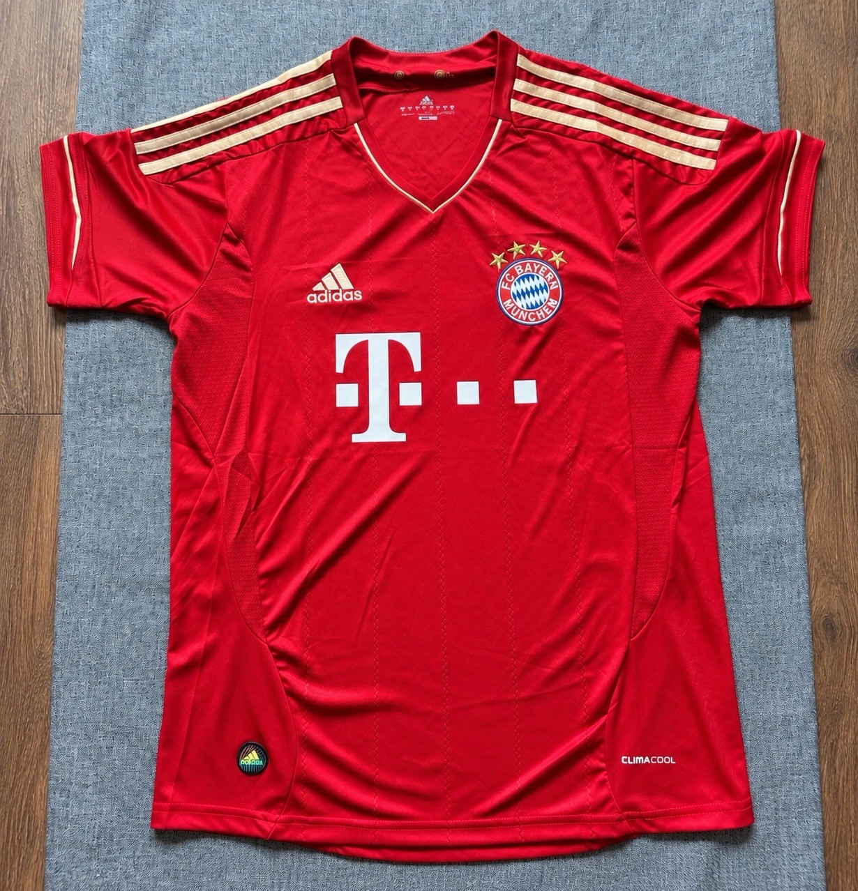 Adidas Bayern Munich 2011-12 Red Soccer Jersey Climacool In Hand Fast Shipping Adidas Bayern Munich 2011-12 Red Soccer Jersey Climacool In Hand Fast Shipping