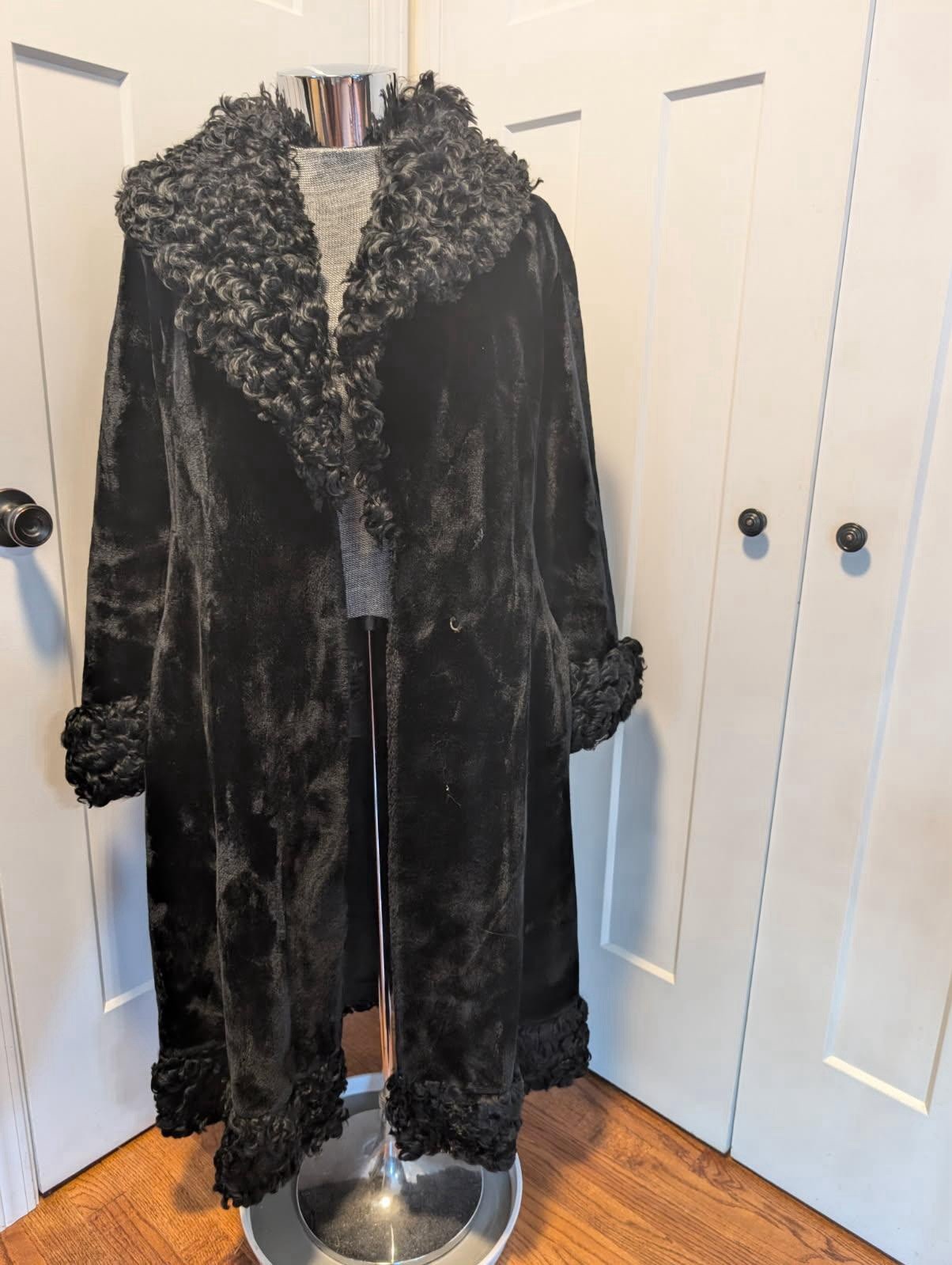 VINTAGE 70\'s BORGAZIA MUCKERHEIDE FUR COAT WOMENS MEDIUM/LARGE BLACK