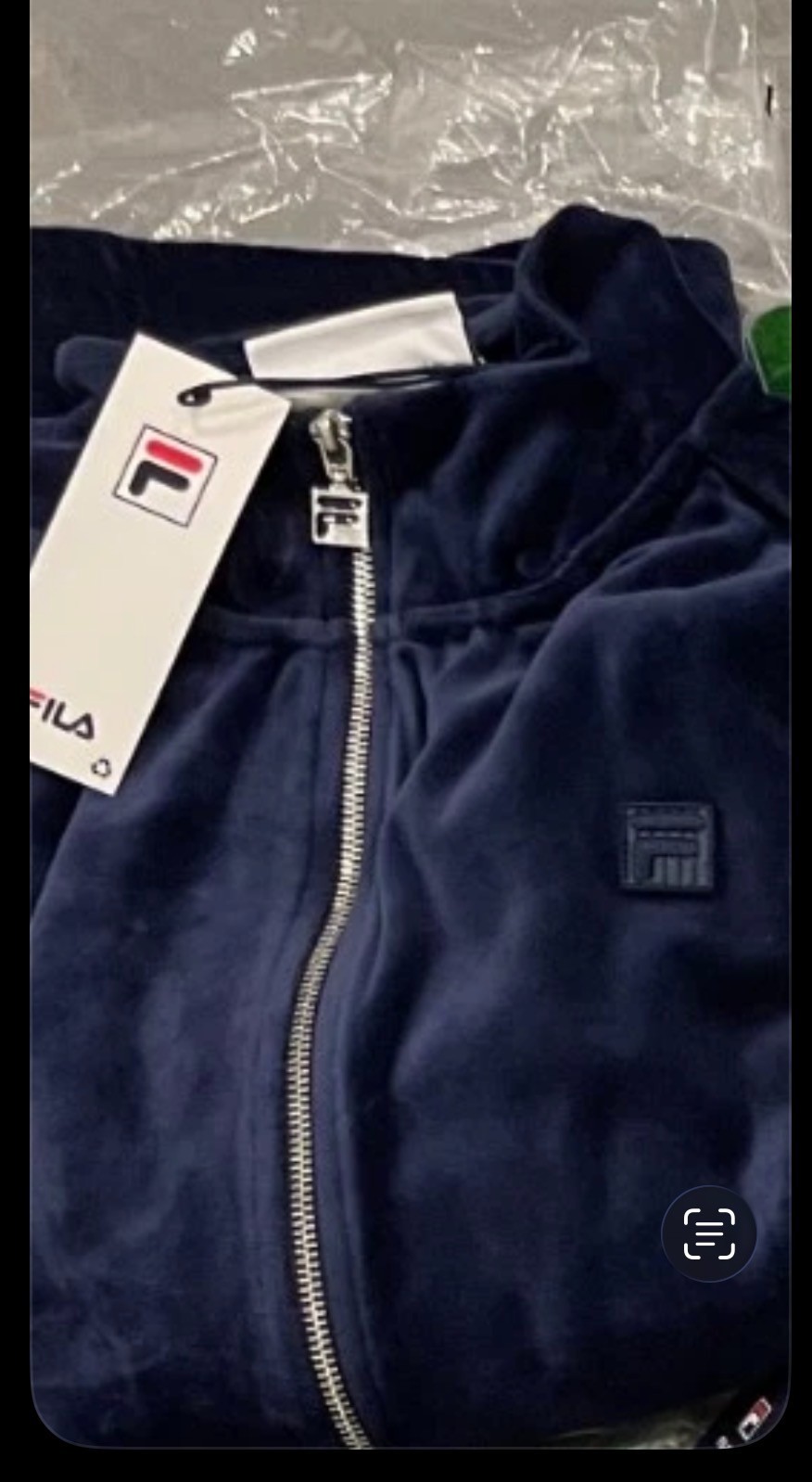 Fila velour tracksuit men size 3Xl-4X (NEW NO DUTY FEE) Fila velour tracksuit men size 3Xl-4X (NEW NO DUTY FEE)