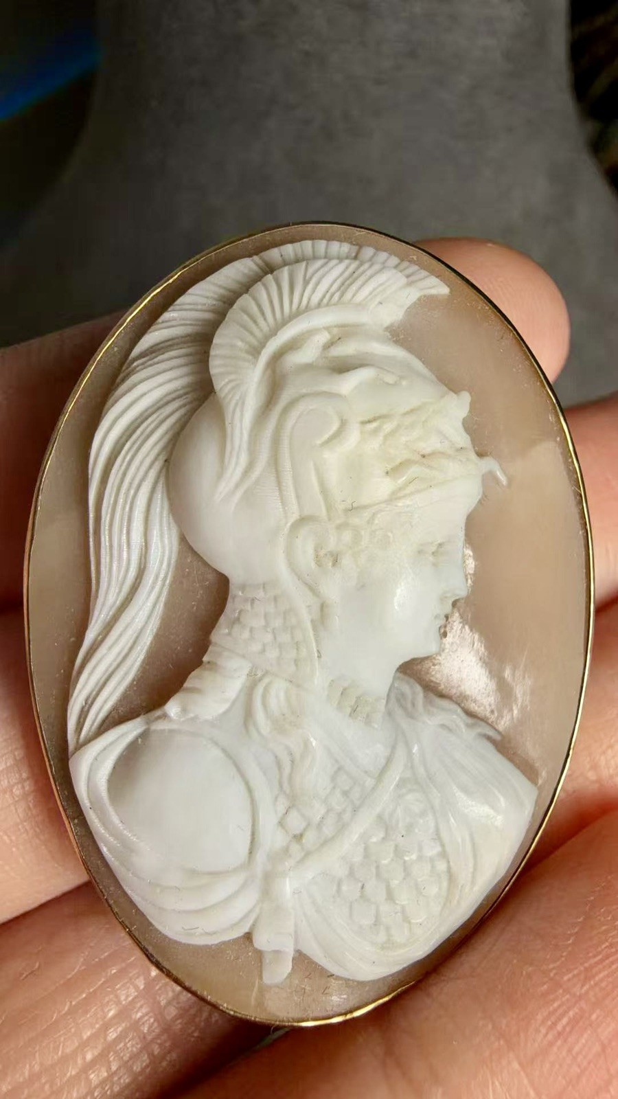 Antique 19th Cameo brooch victorian Athena in Gold Mount Carved Shell 9ct