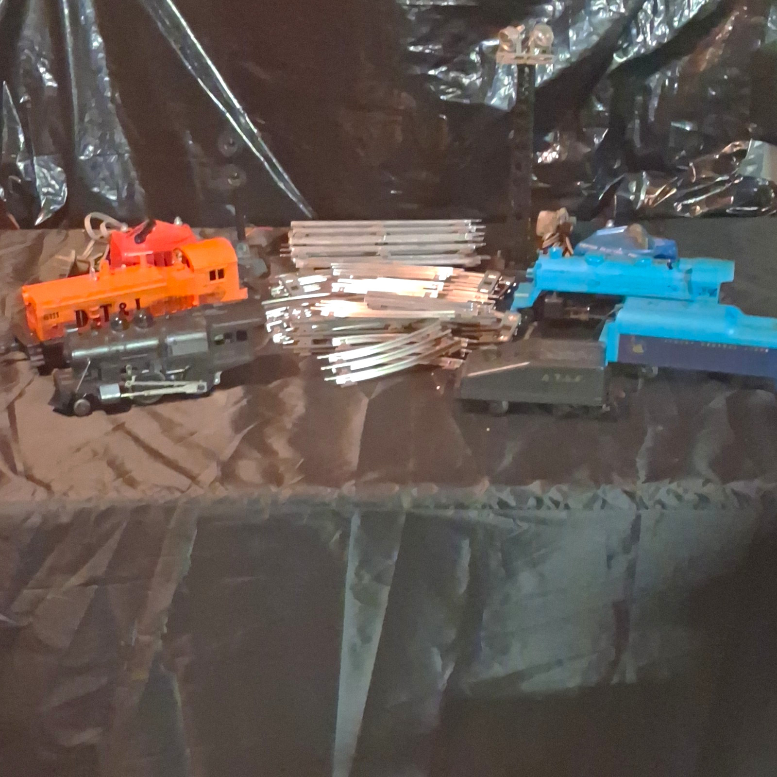 Lionel O Gauge 1:48 Jersey Central 6pc Mixed Lot w/ Track & Transformer Light Lionel O Gauge 1:48 Jersey Central 6pc Mixed Lot w/ Track & Transformer Light