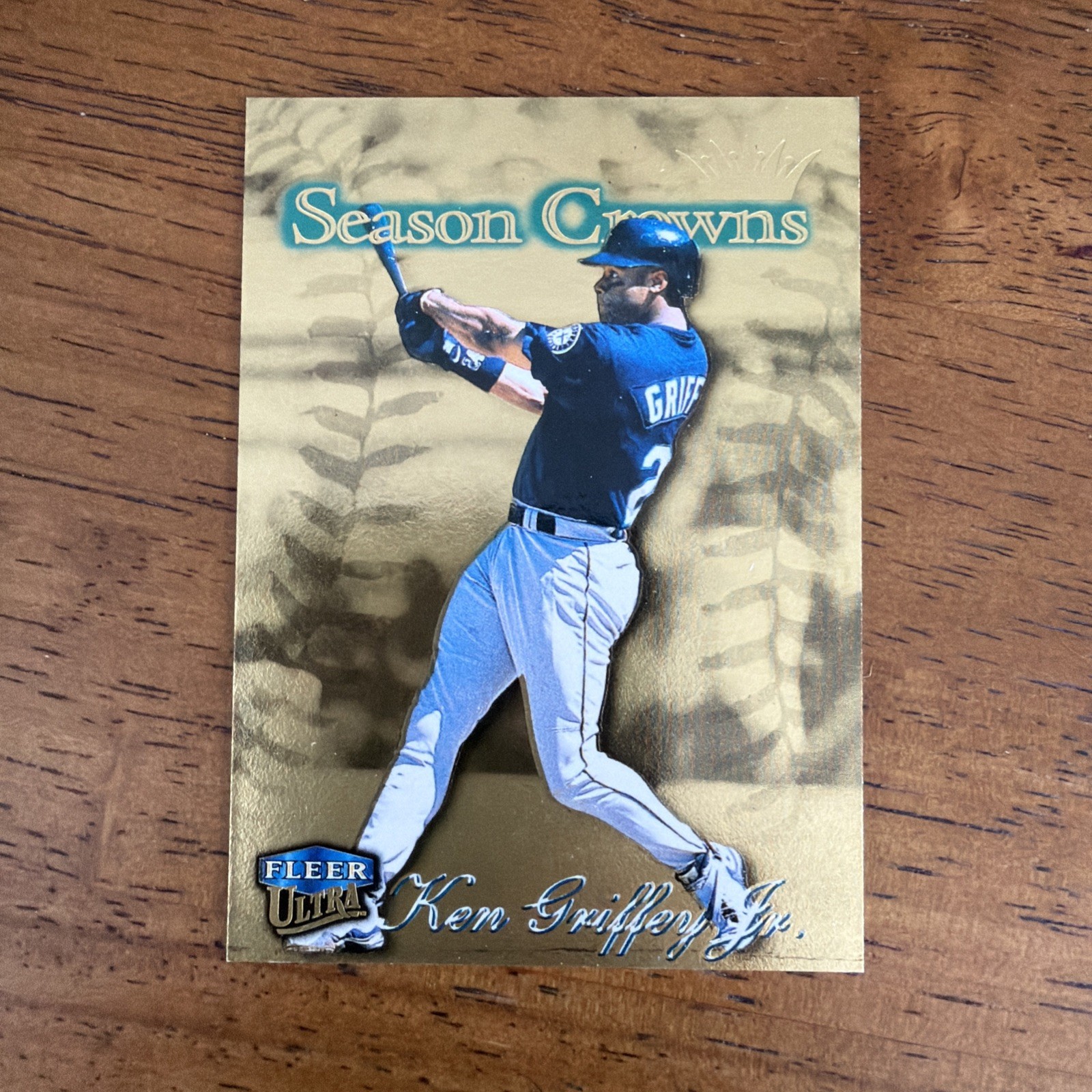 1999 Fleer Ultra - Season Crowns Ken Griffey Jr #219G Gold Medallion 1999 Fleer Ultra - Season Crowns Ken Griffey Jr #219G Gold Medallion