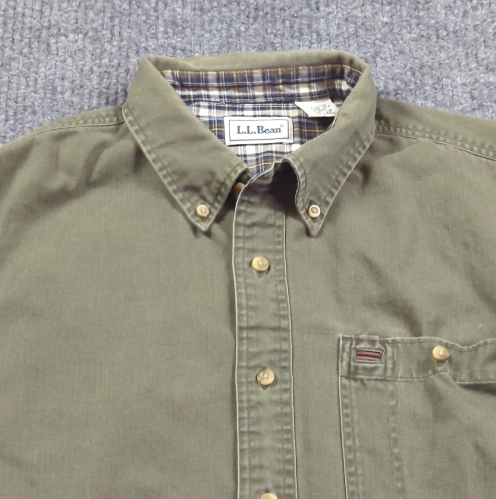 Vintage LL Bean Shirt Mens LT Green Twill Mid Weight Long Sleeve Button