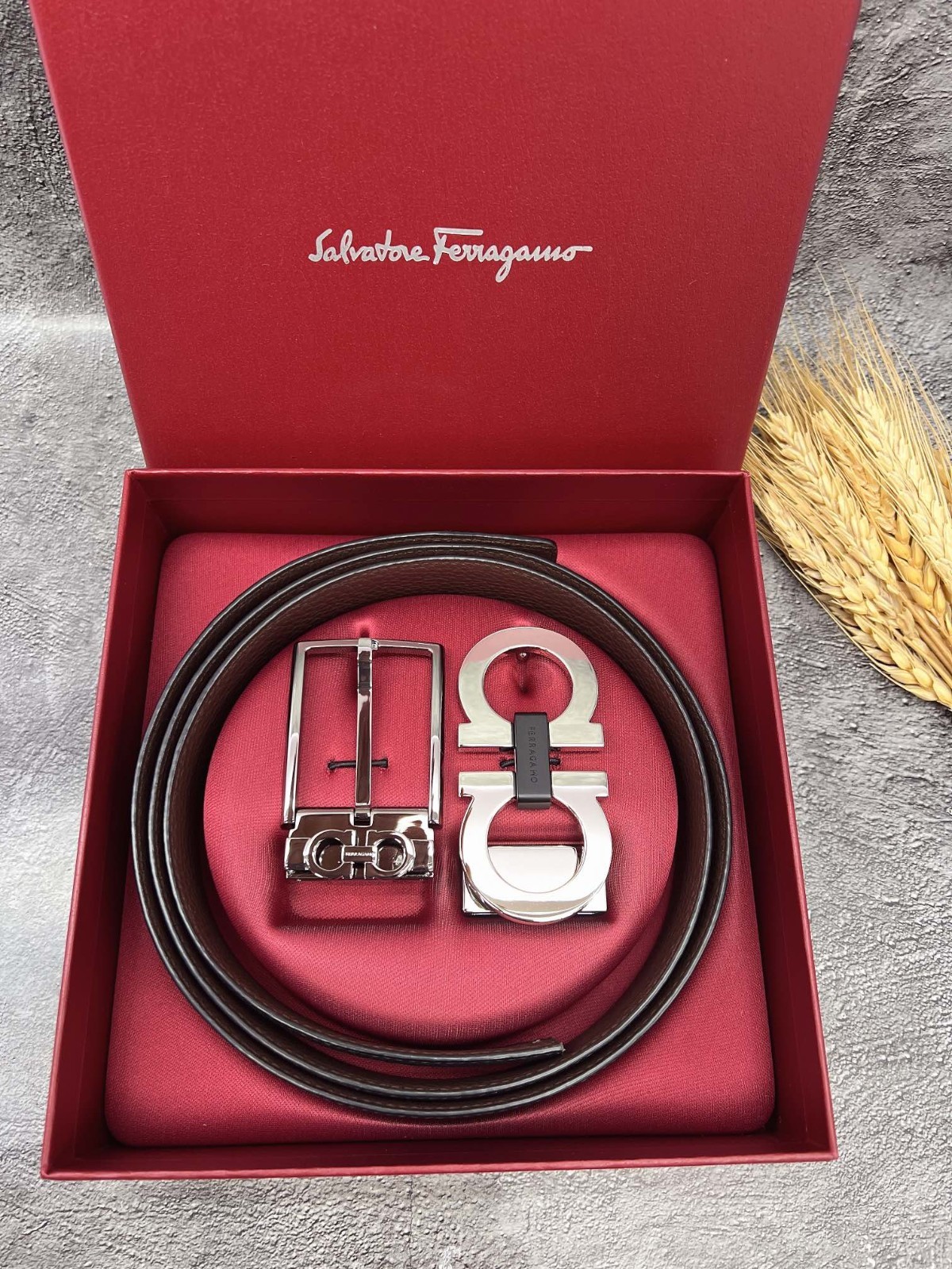 Ferragamo Men box Belt  Reversible Leather duty-free store