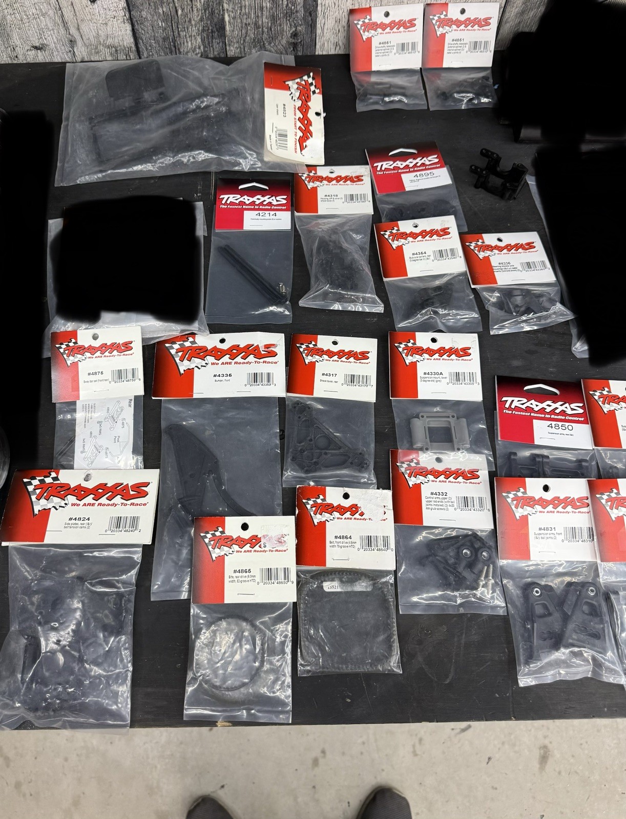 Large Traxxas Nitro 4tec Parts lot click & view all photos Large Traxxas Nitro 4tec Parts lot click & view all photos