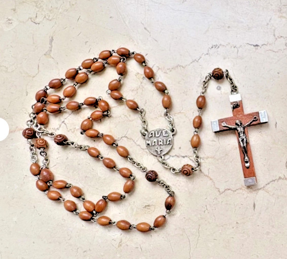 POPE JOHN PAUL II GIVEN BLESSED WOOD ROSARY FOR CHILDHOOD FRIEND RARE