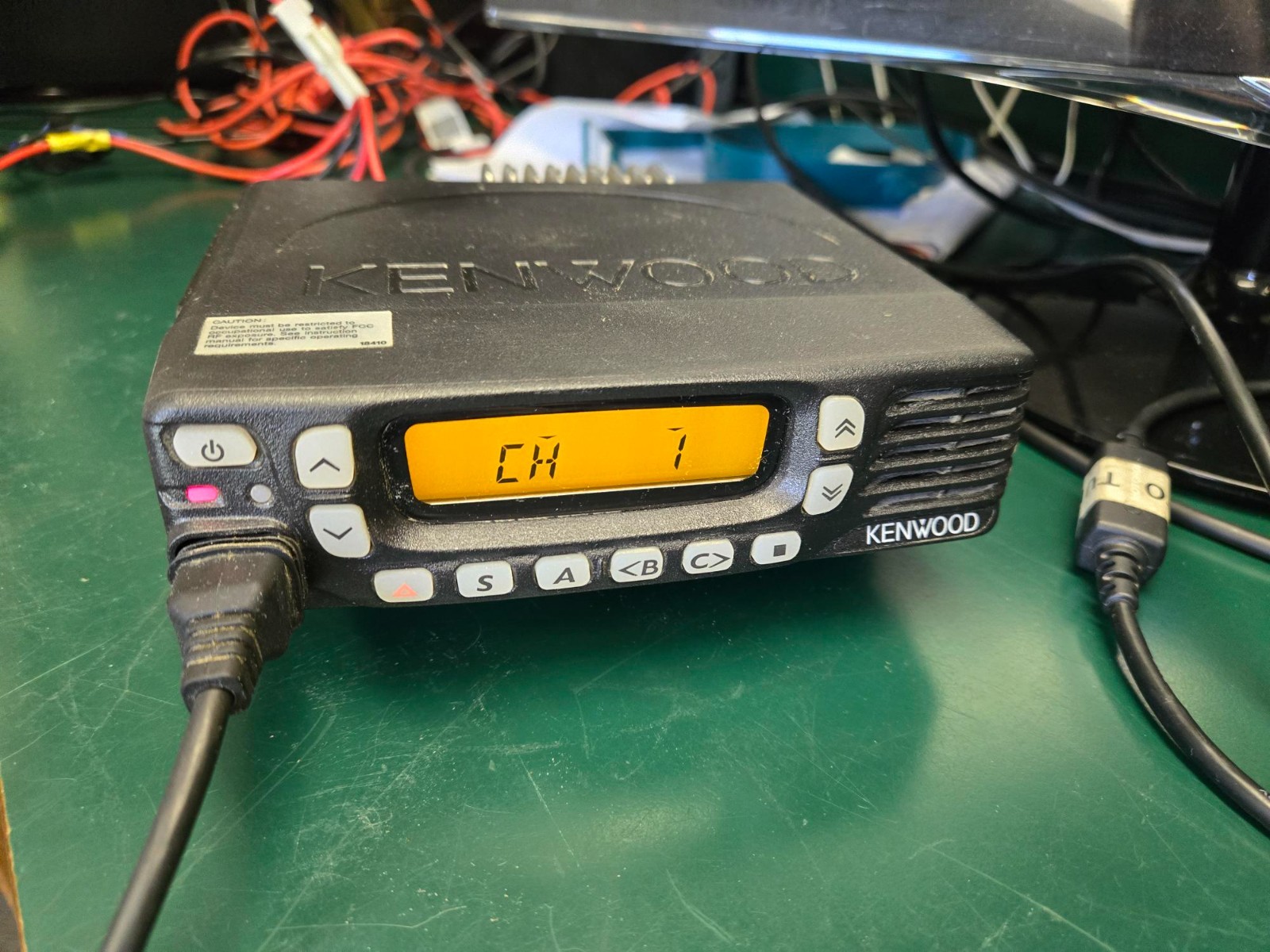 Kenwood TK-8360HU-K 45 Watt UHF Mobile Radio w/KMC-35 Mic Kenwood TK-8360HU-K 45 Watt UHF Mobile Radio w/KMC-35 Mic