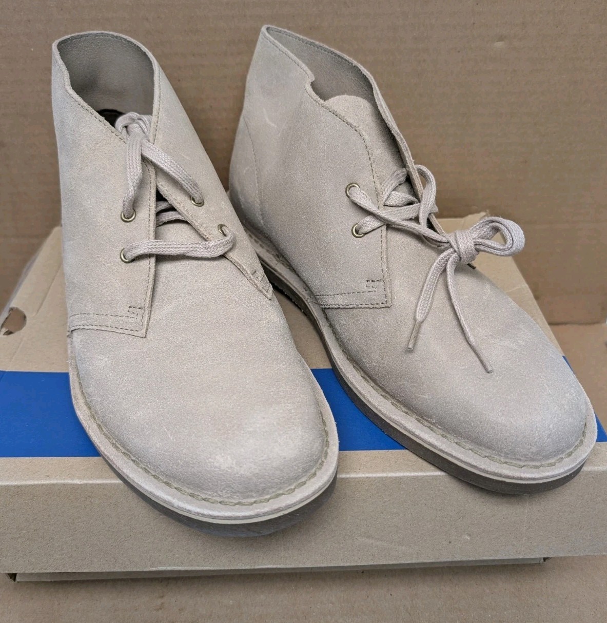 Clarks Shepton Taupe Distressed Suede Chukka Desert Boots Mens 10.5M Clarks Shepton Taupe Distressed Suede Chukka Desert Boots Mens 10.5M