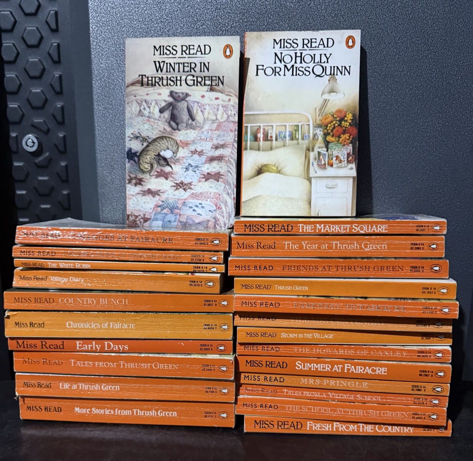 Lot Of 25 Vintage Miss Read Penguin Paperback Books Collection Lot Of 25 Vintage Miss Read Penguin Paperback Books Collection