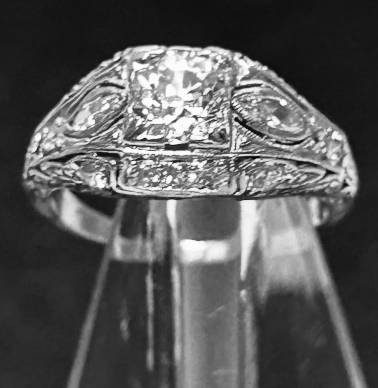 Vintage Platinum Diamond Ring .5 Carat Center Diamond 1.3 Carats Total (Approx) Vintage Platinum Diamond Ring .5 Carat Center Diamond 1.3 Carats Total (Approx)