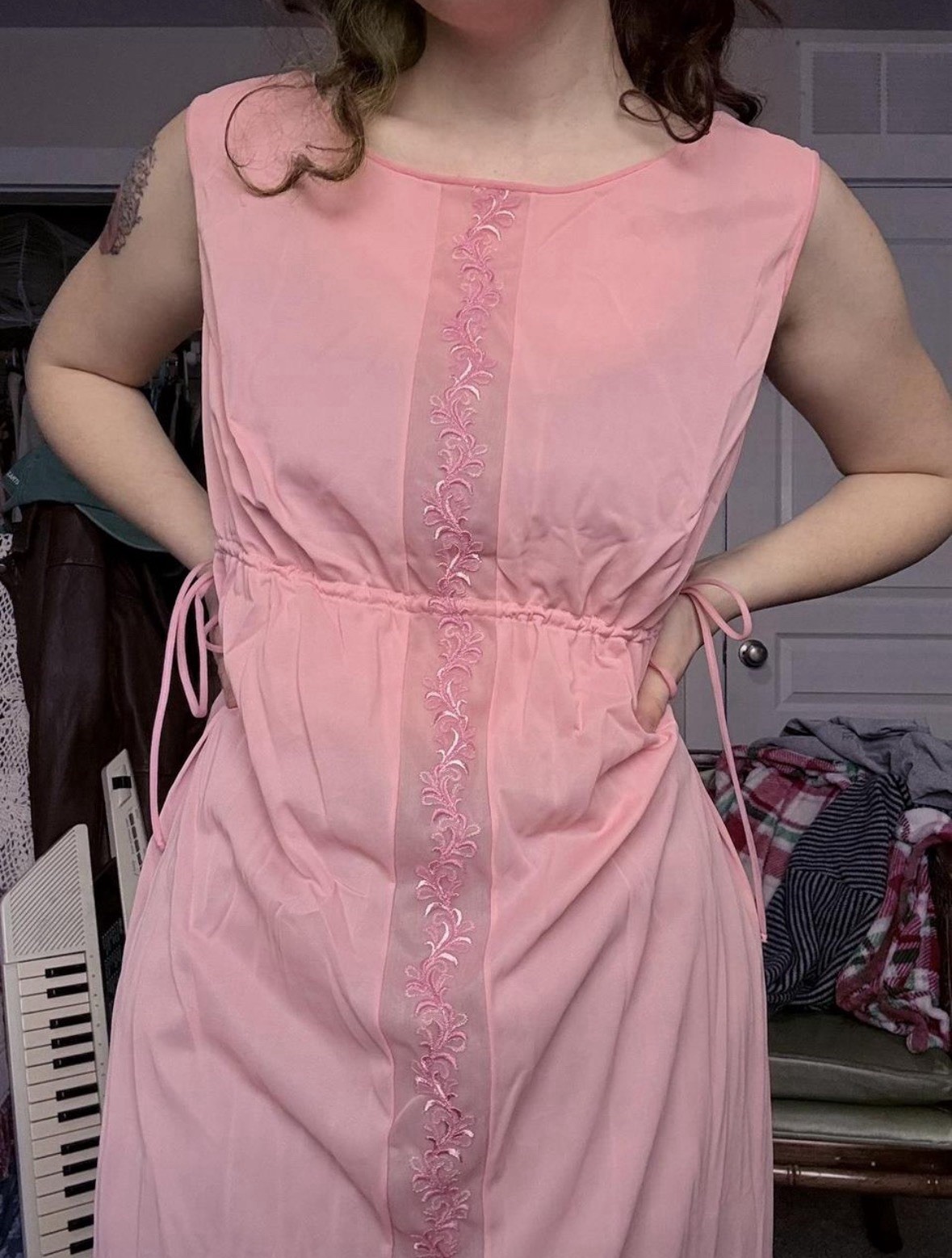 True vintage pink tunic midi dress floral pattern waist ties