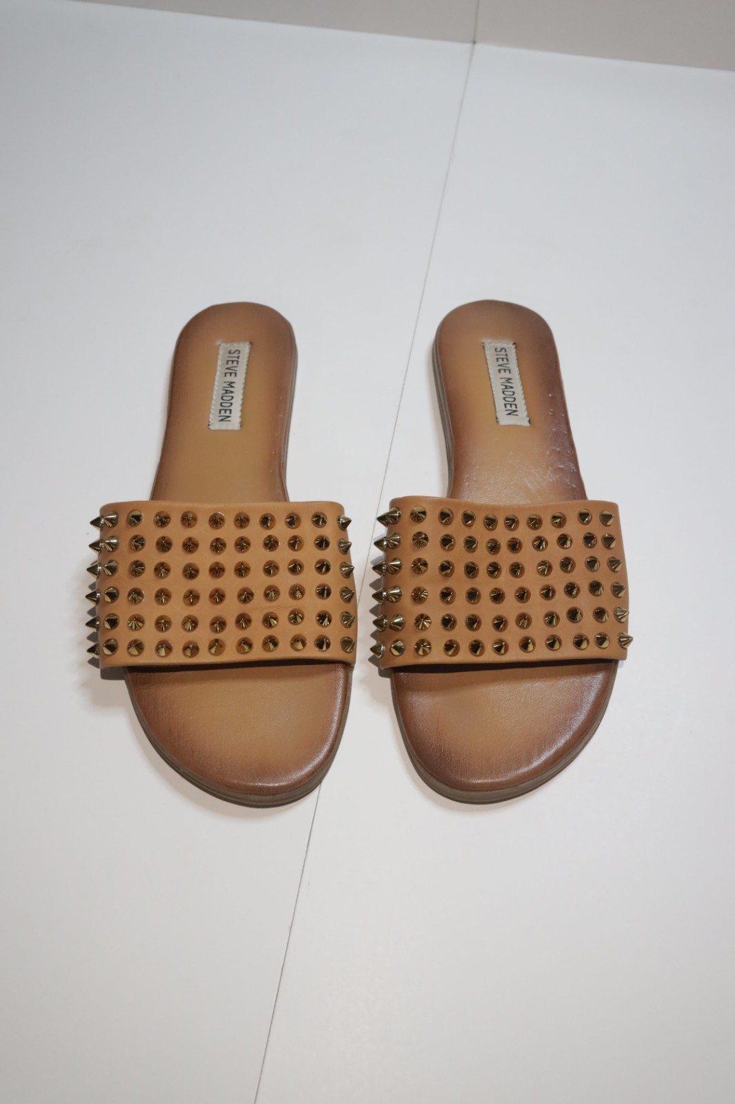Steve Madden Studded Slides Sandals Women’s. Size 7.5  Tan