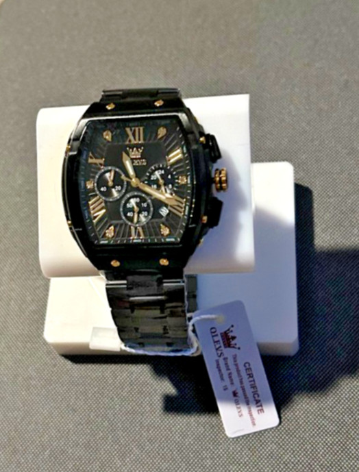 OLEVS - Brand New 5639, Black and Gold Square Dial OLEVS - Brand New 5639, Black and Gold Square Dial