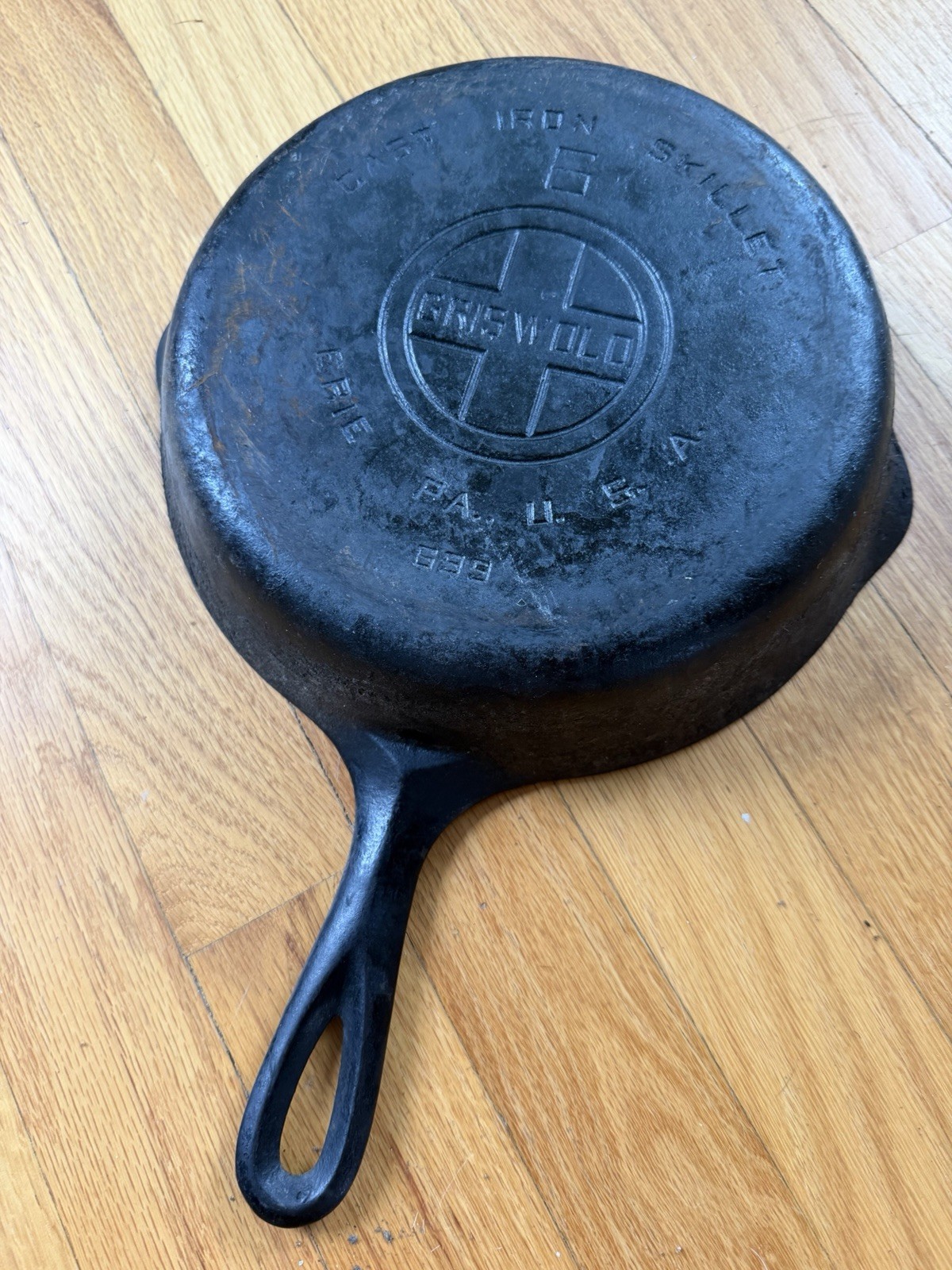 Vintage GRISWOLD Cast Iron SKILLET Frying Pan # 6 LARGE BLOCK LOGO Vintage GRISWOLD Cast Iron SKILLET Frying Pan # 6 LARGE BLOCK LOGO