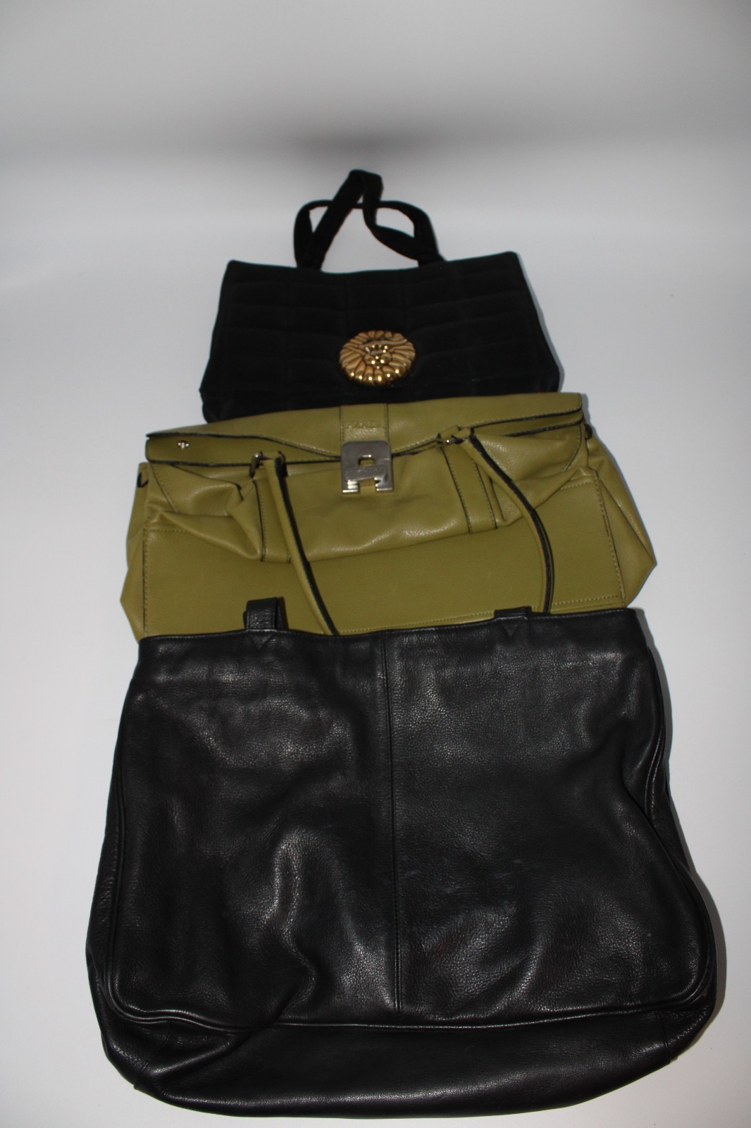 Large Lot of 90+ Womens Handbags & Wallets - Mixed conditions