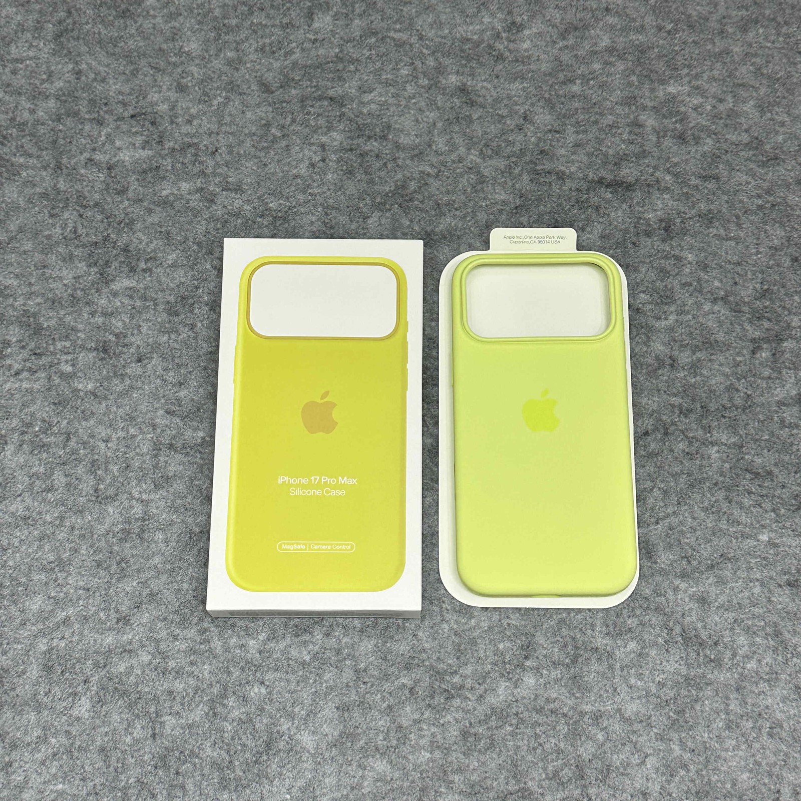 Silicone Magnetic Phone Case For iPhone 17 Pro Max 17 Shockproof Mag safe Cover
