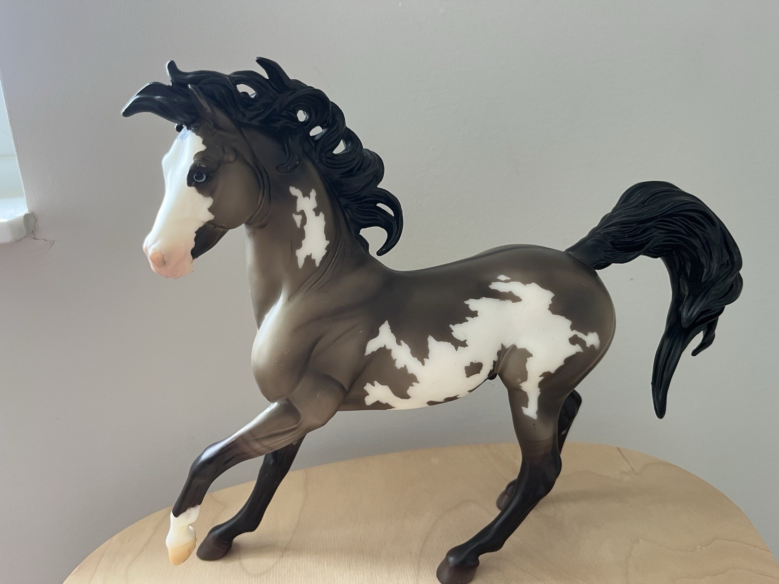 Breyer Traditional Model Horse GRULLO PINTO #1703 Ethereal 2013-2015 Breyer Traditional Model Horse GRULLO PINTO #1703 Ethereal 2013-2015
